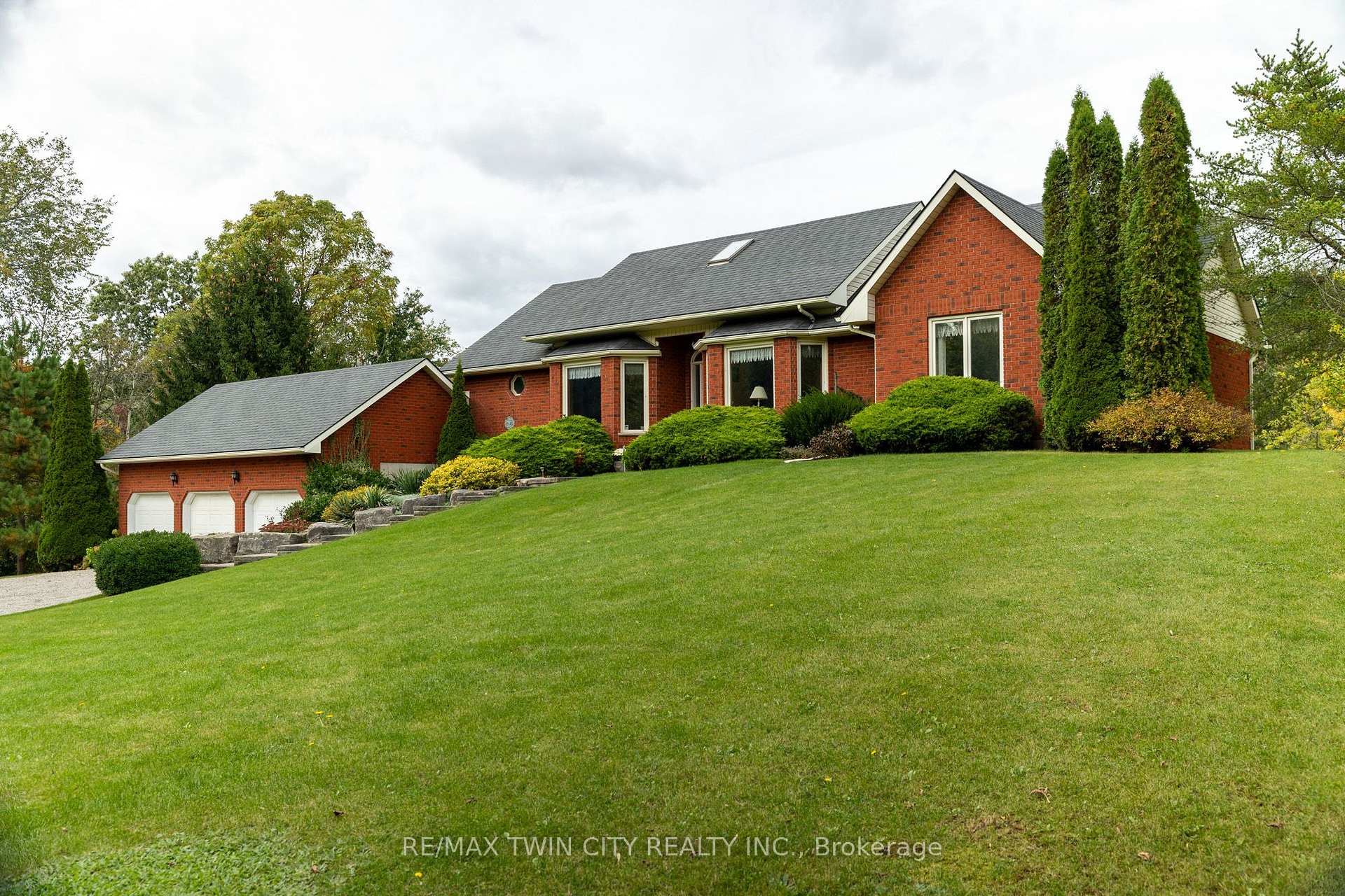 Photo 10 of 288 Thirteenth Conc. Road, Brant, Burford — HOMEH