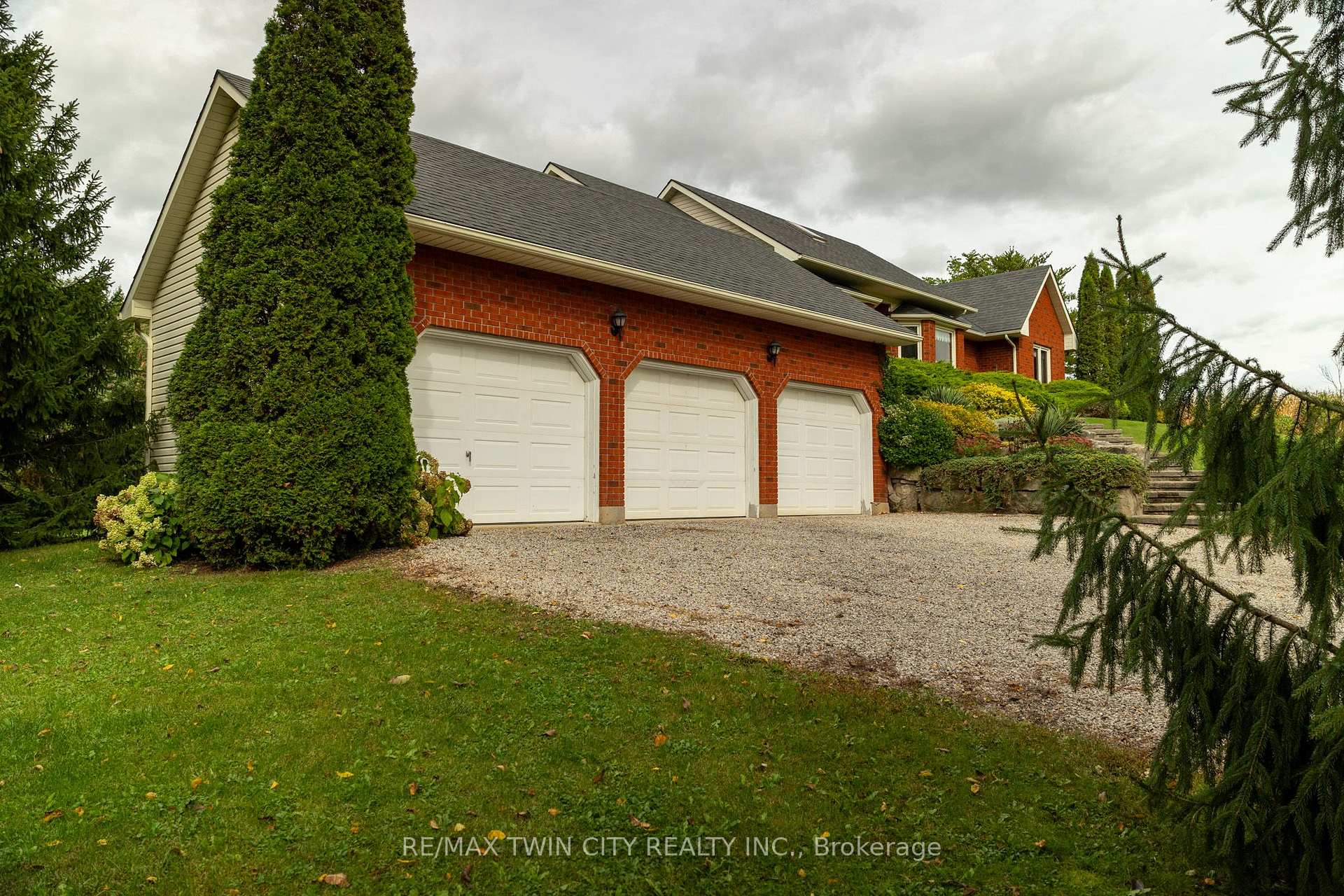 Photo 14 of 288 Thirteenth Conc. Road, Brant, Burford — HOMEH