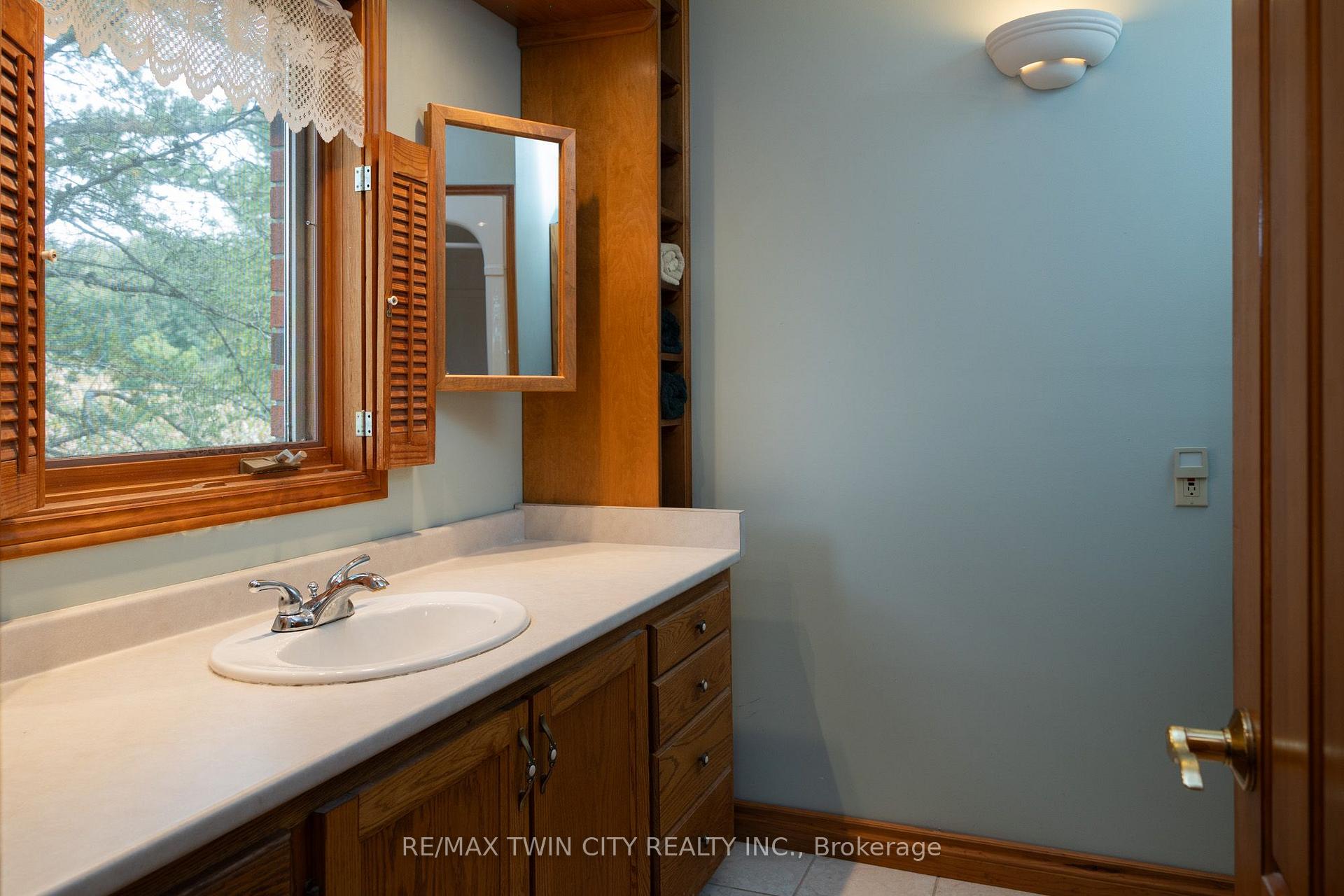 Photo 33 of 288 Thirteenth Conc. Road, Brant, Burford — HOMEH