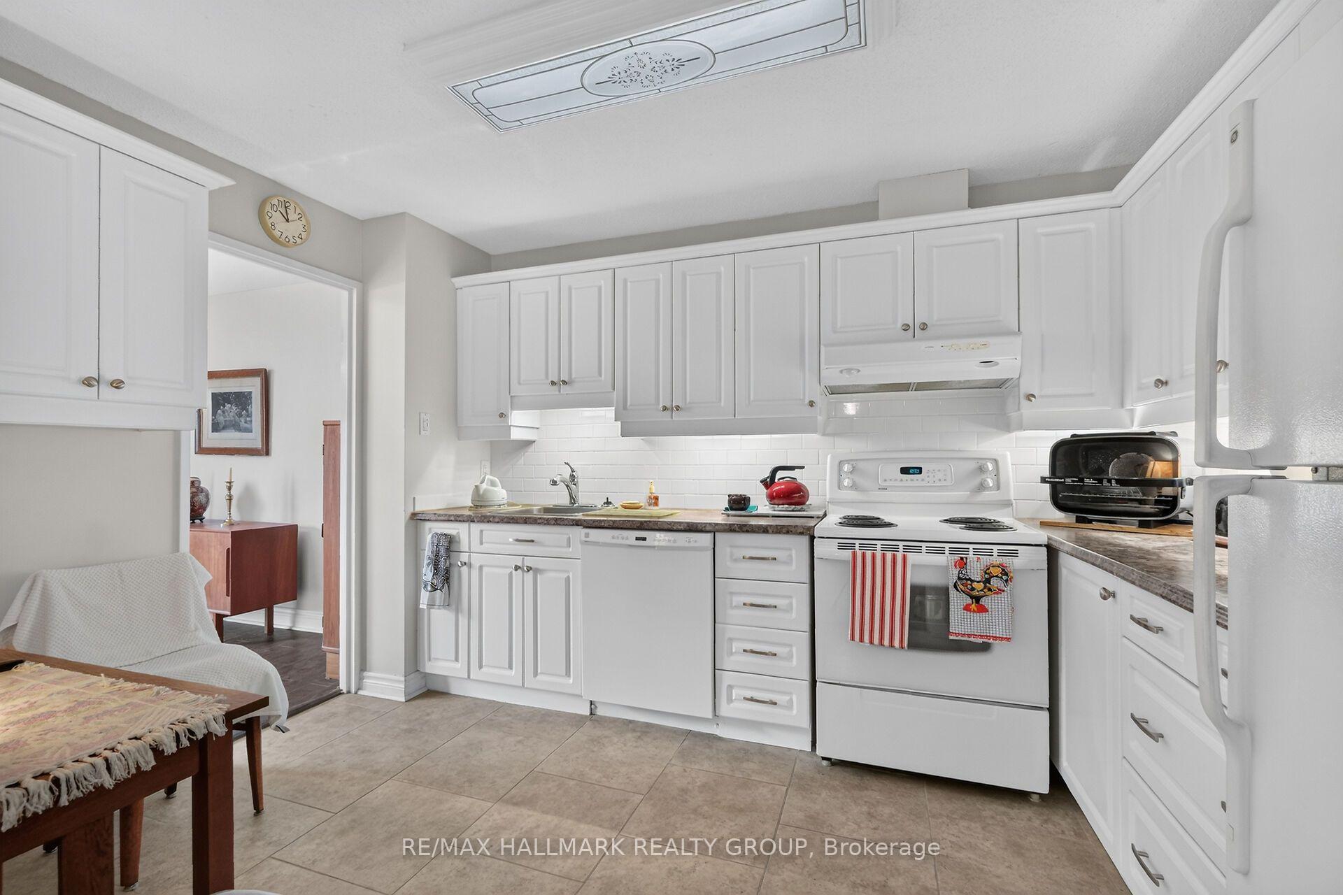 Photo 20 of Unit 710, 1485 Baseline Road, Ottawa, Copeland Park — HOMEH