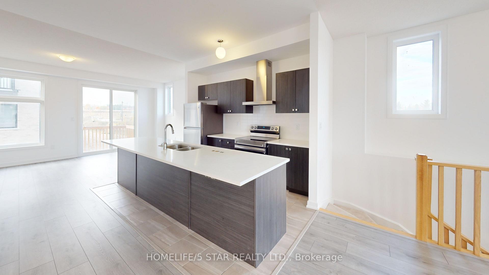 Photo of 143 Blue Forest Crescent
