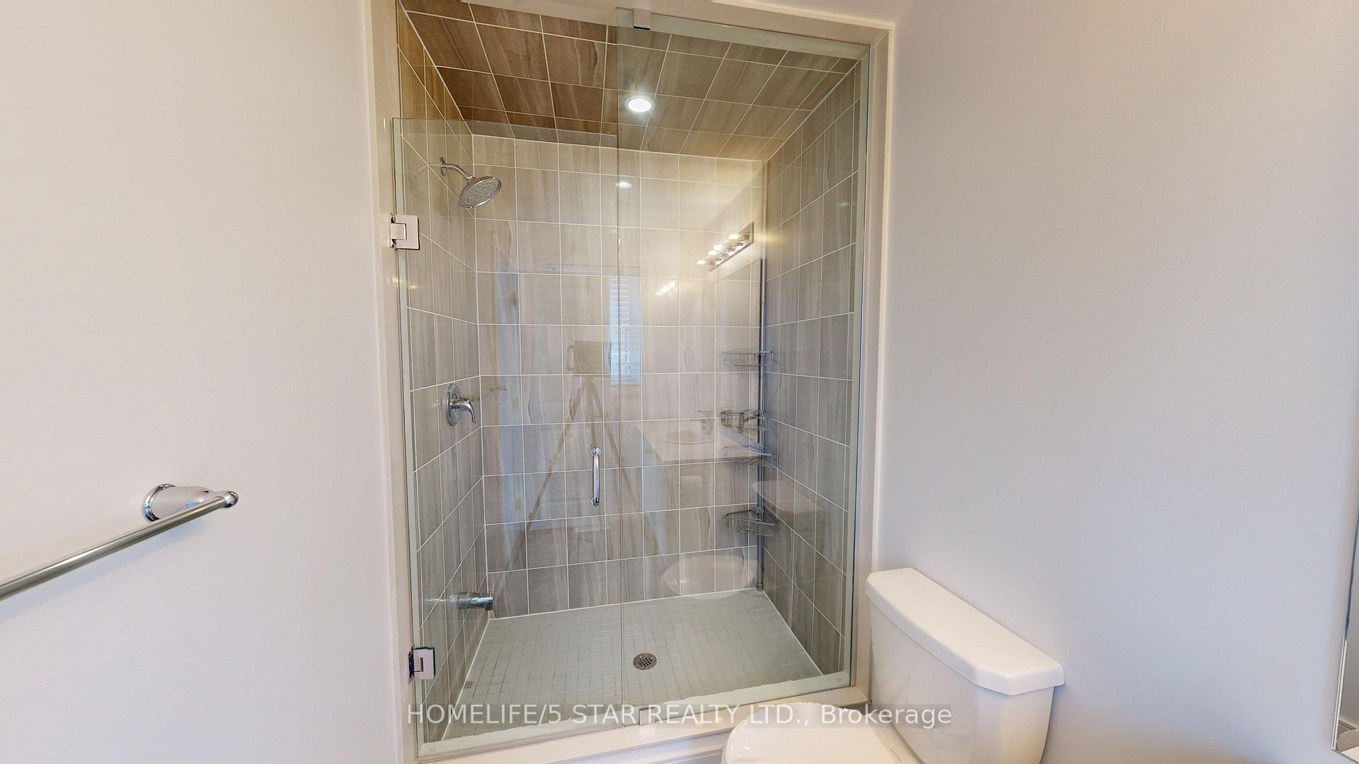 Photo 13 of 143 Blue Forest Crescent, Barrie, Innis-Shore — HOMEH