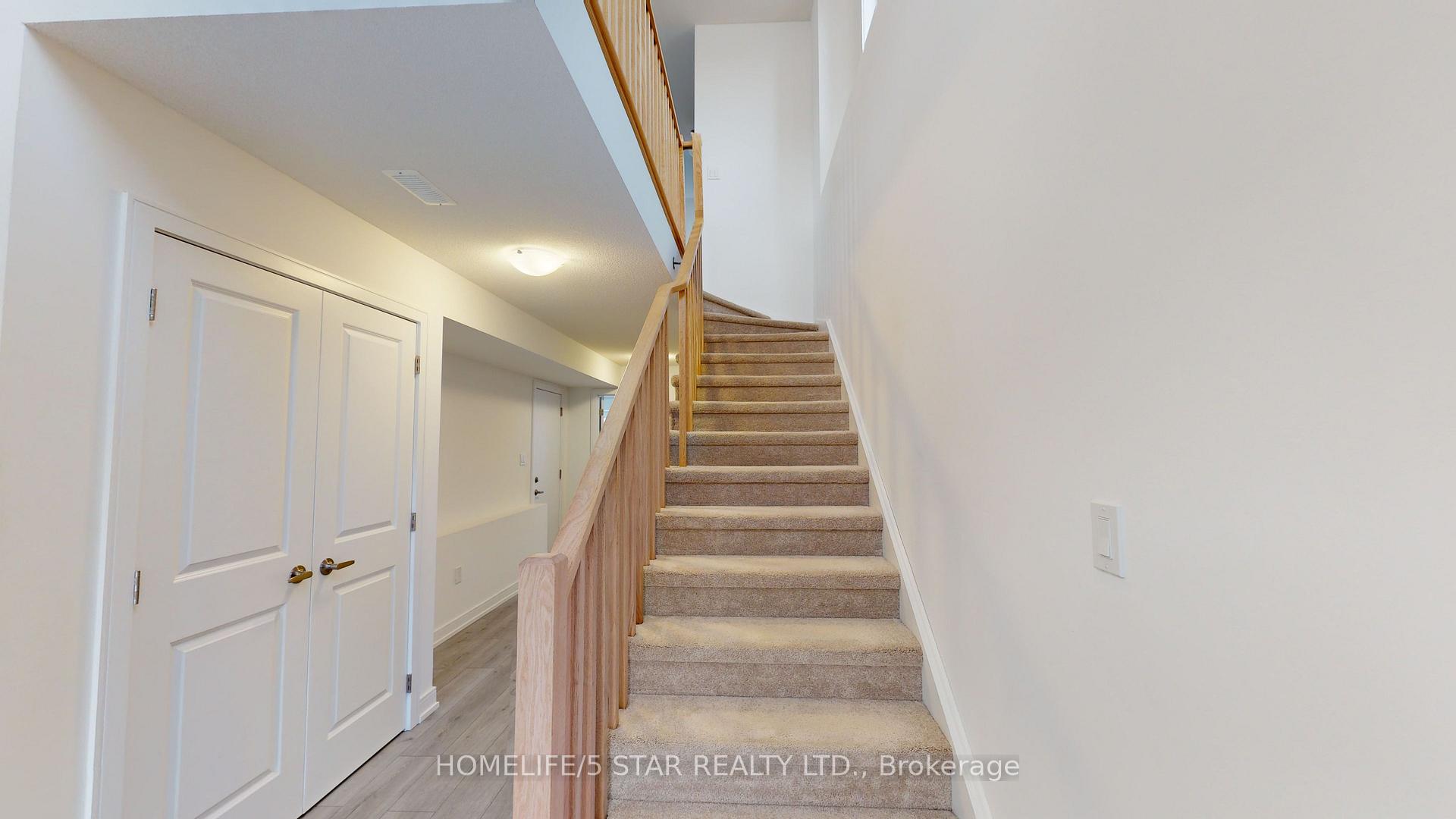 Photo 21 of 143 Blue Forest Crescent, Barrie, Innis-Shore — HOMEH