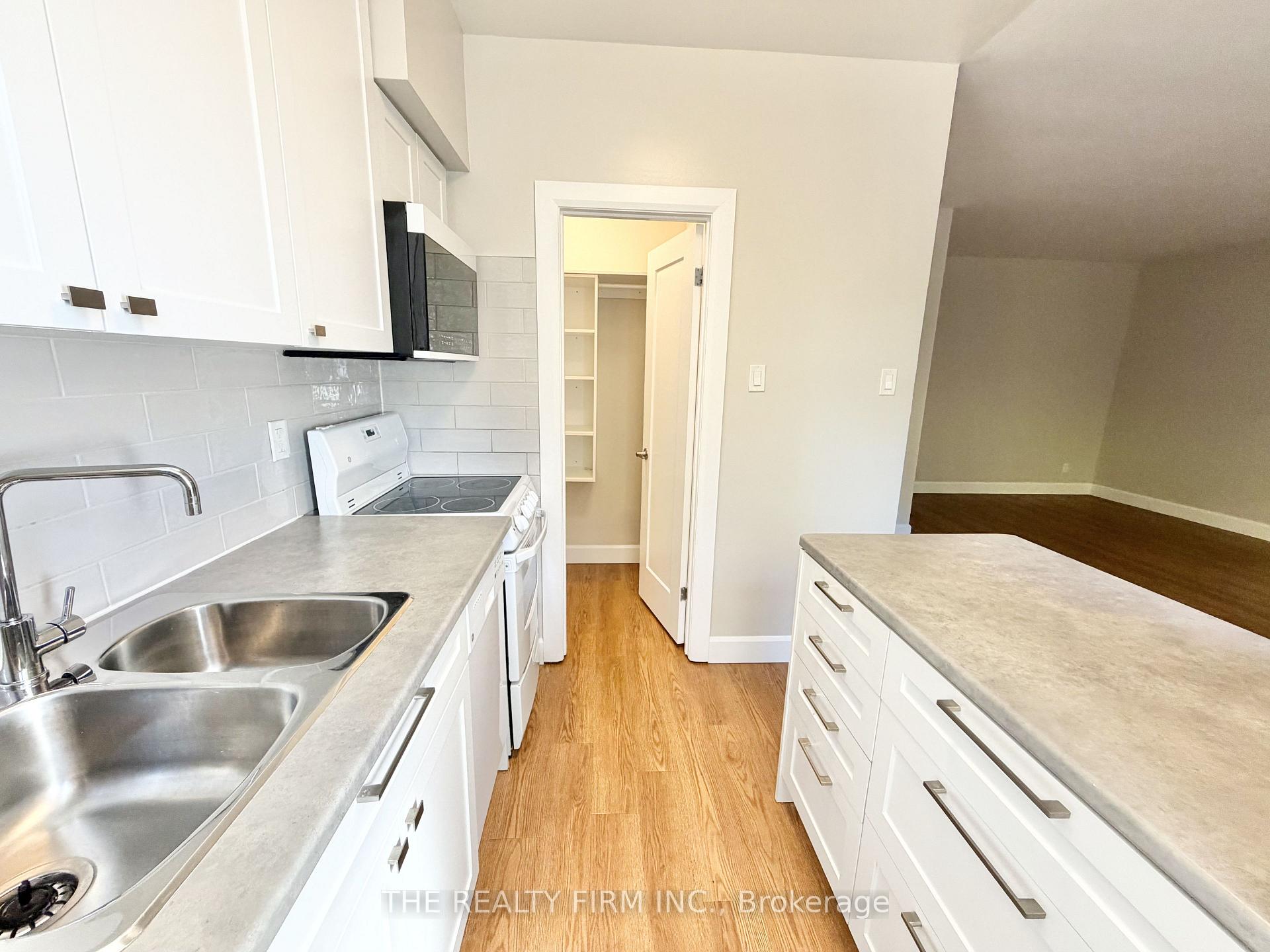 Photo 3 of Unit 105, 10 Beechwood Place, London, South F — HOMEH