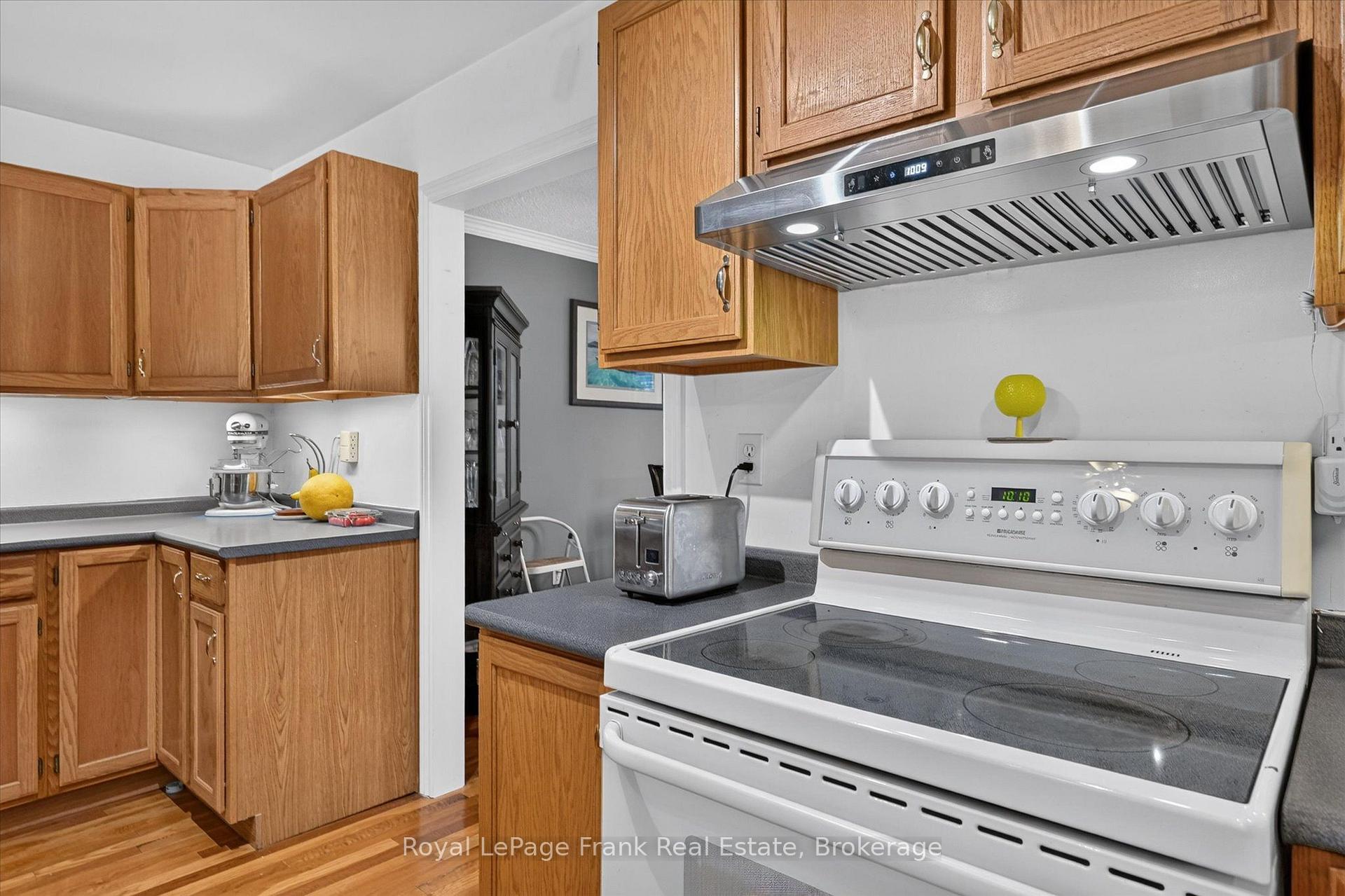 Photo 11 of 34 Birch Point Drive, Kawartha Lakes, Emily — HOMEH