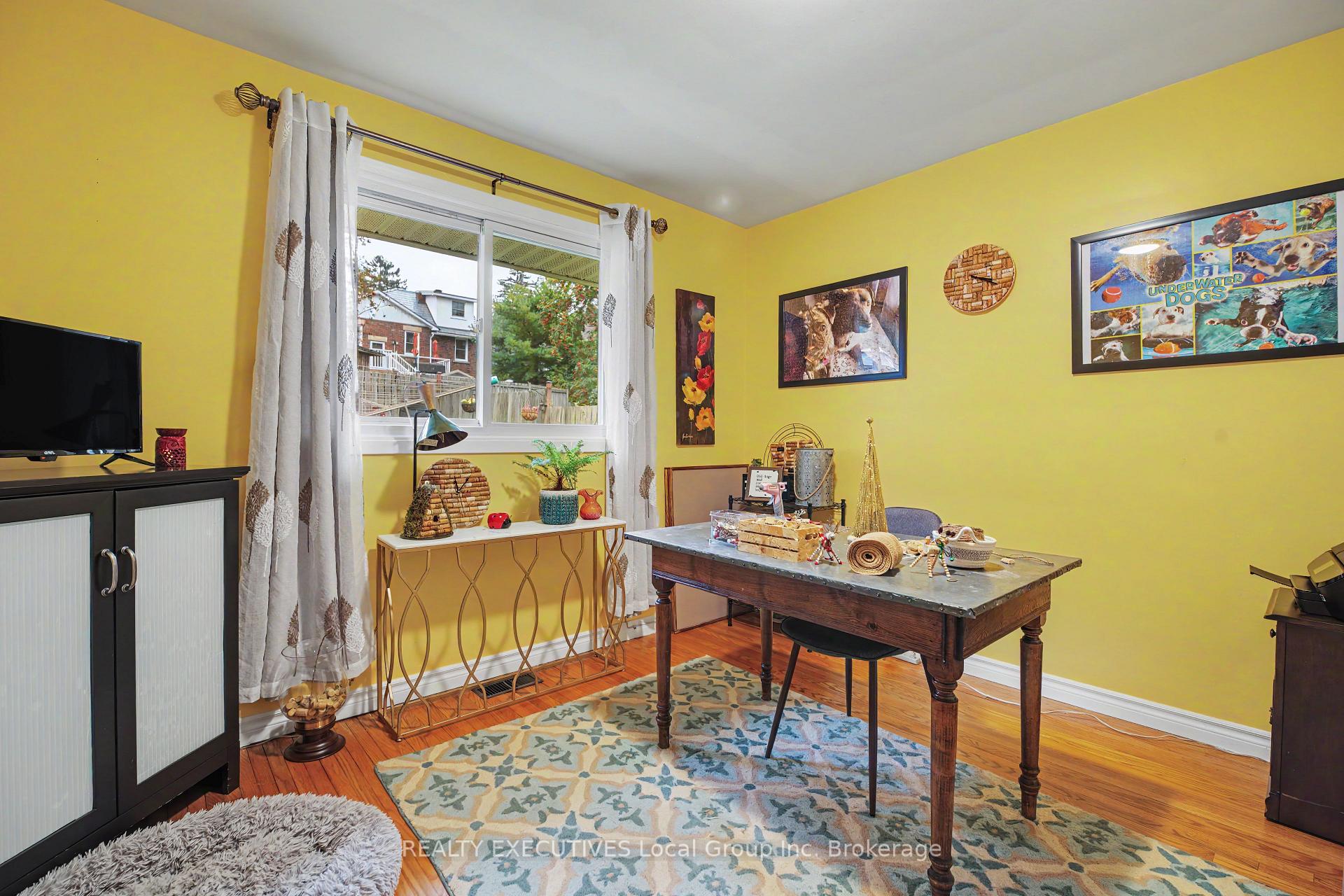 Photo 10 of 856 Jane Street, North Bay, West End — HOMEH