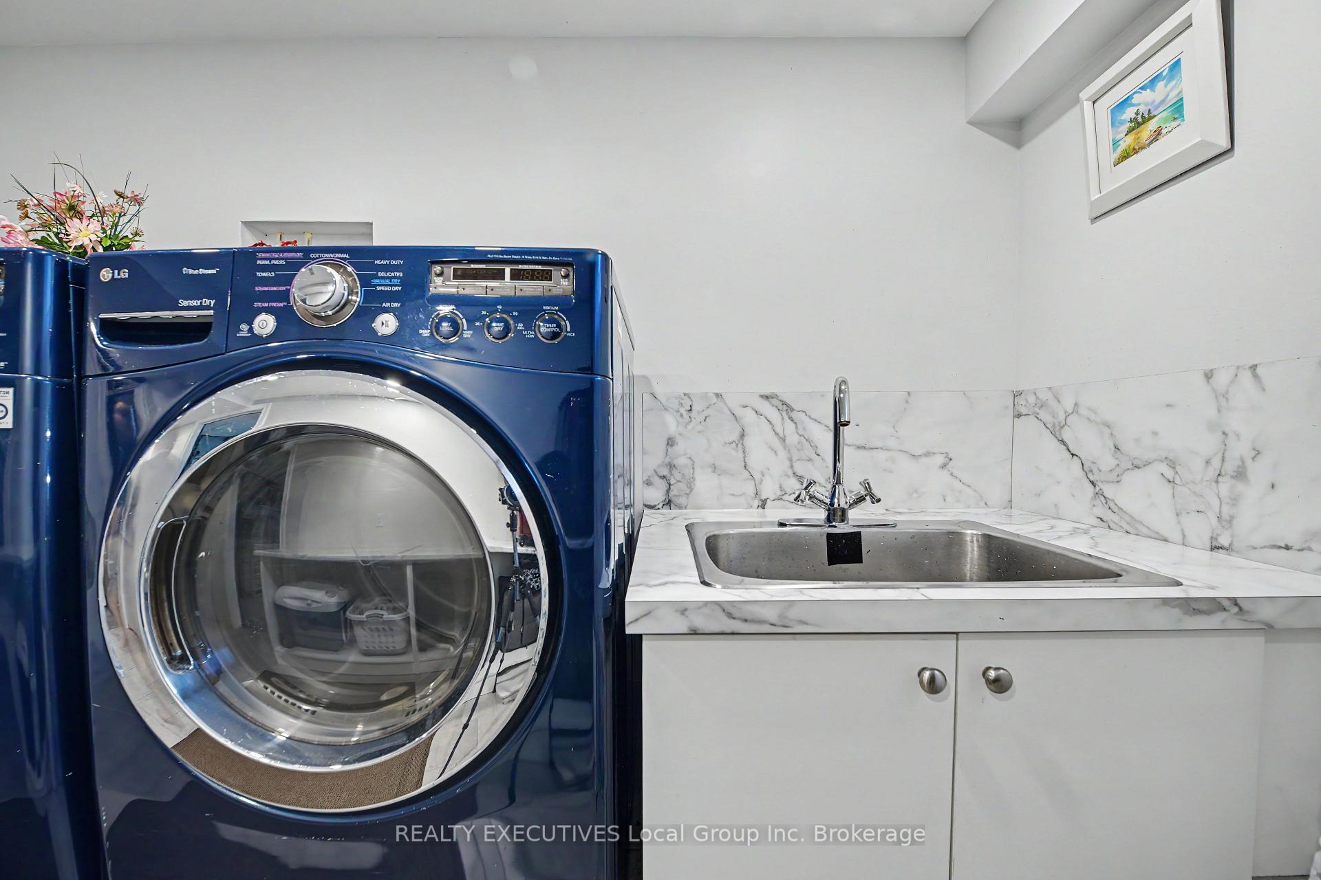 Photo 40 of 856 Jane Street, North Bay, West End — HOMEH