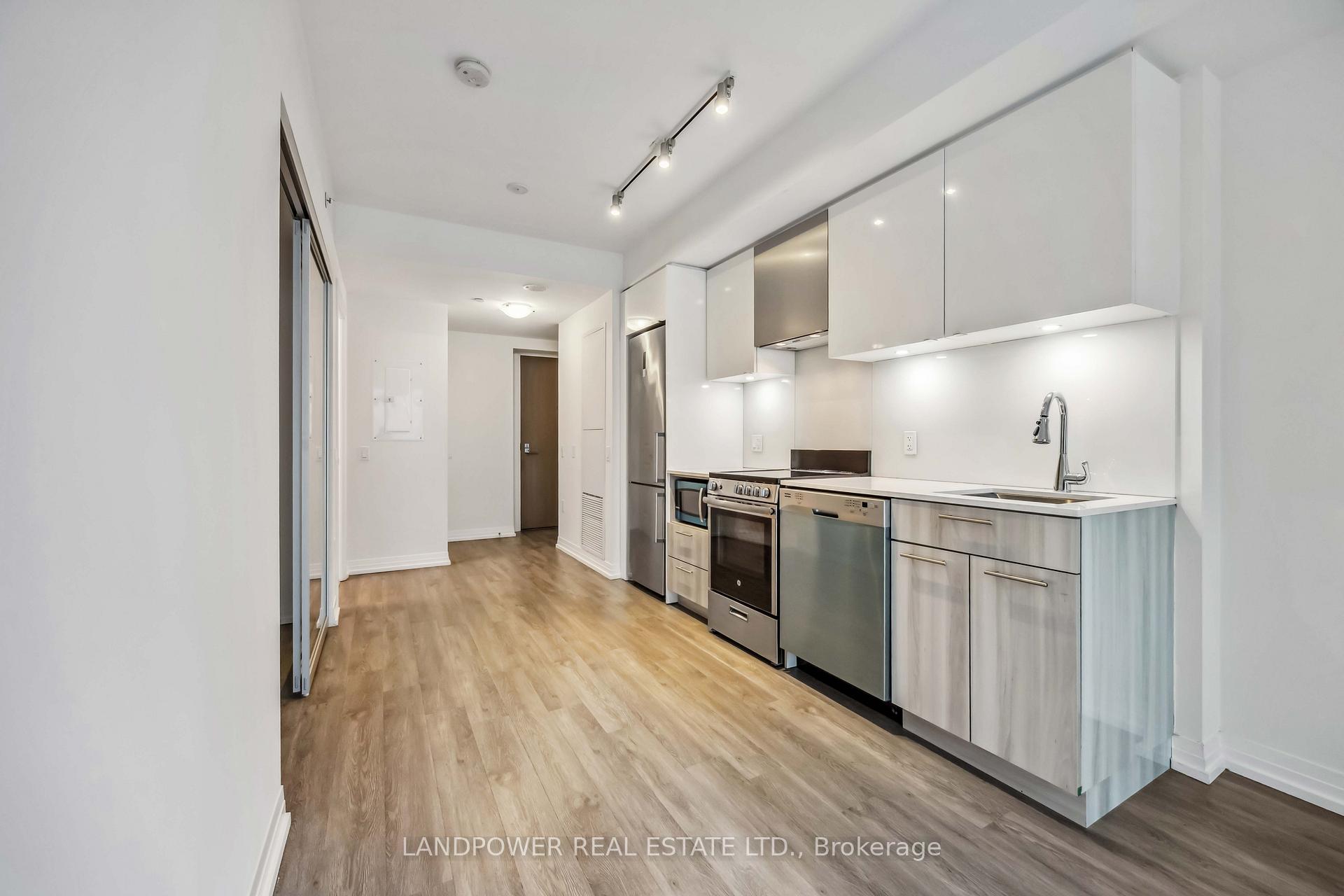 Front of Unit 1435, 251 Jarvis Street