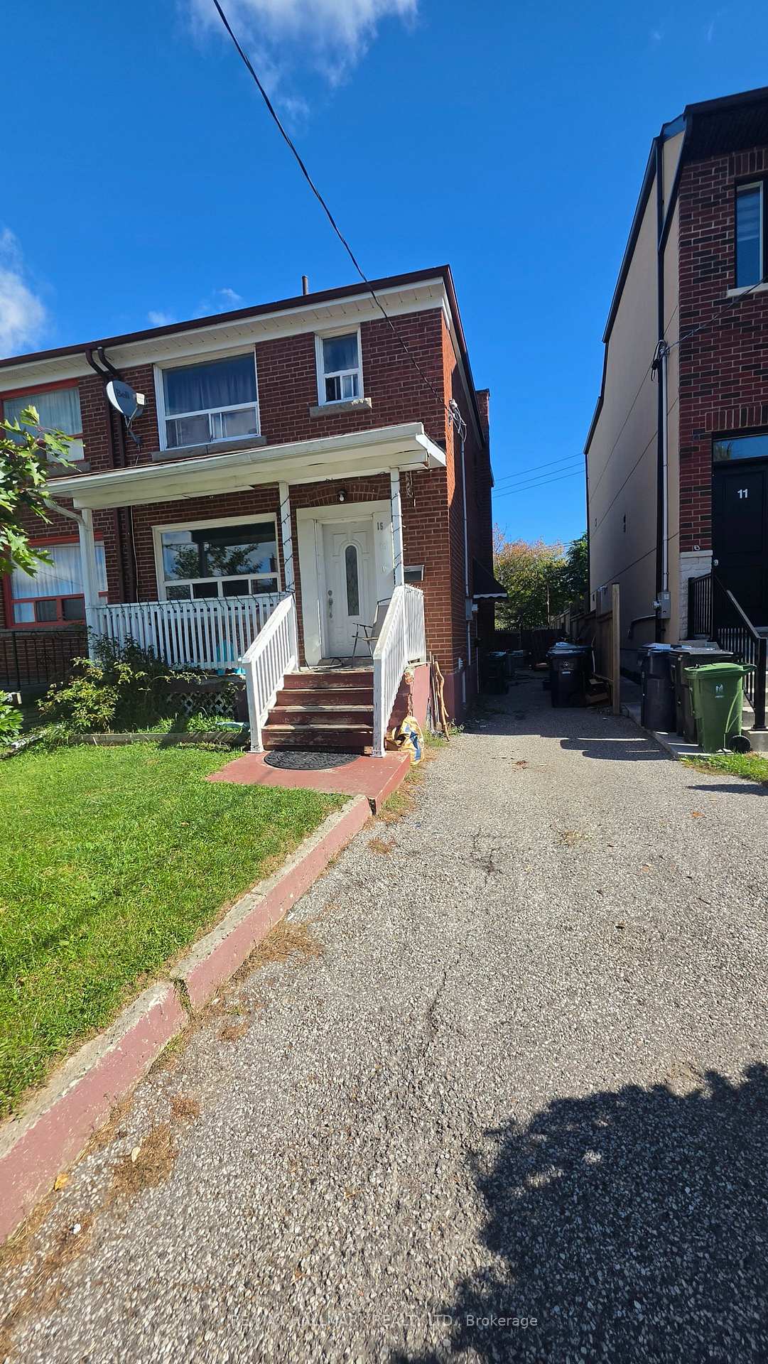 Photo of Unit Lower Level, 15 North Bonnington Avenue