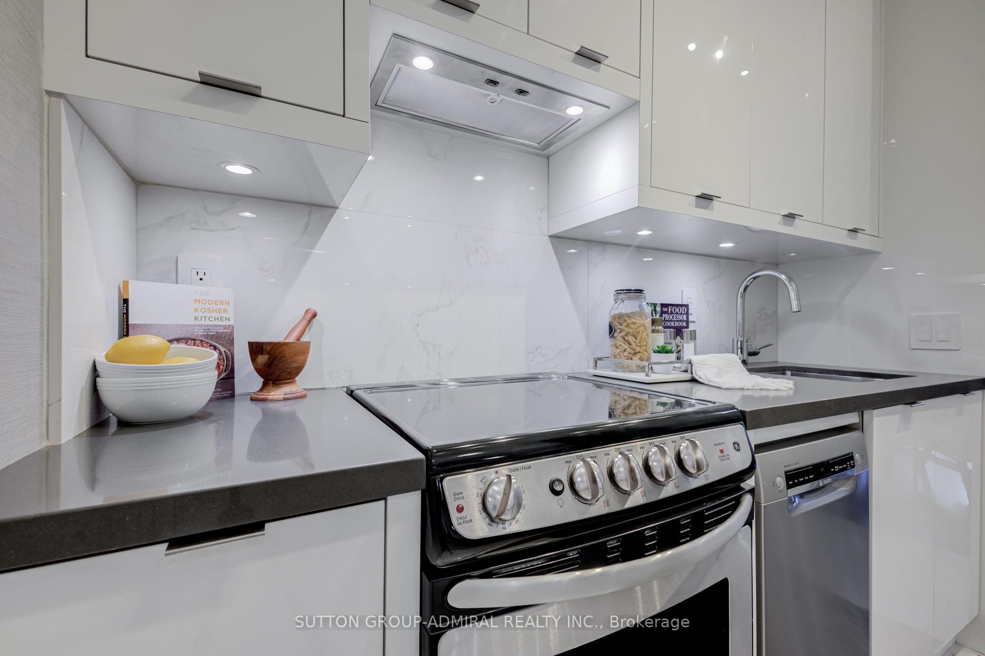 Photo 27 of Unit 104, 21 Scollard Street, Toronto, The Annex — HOMEH