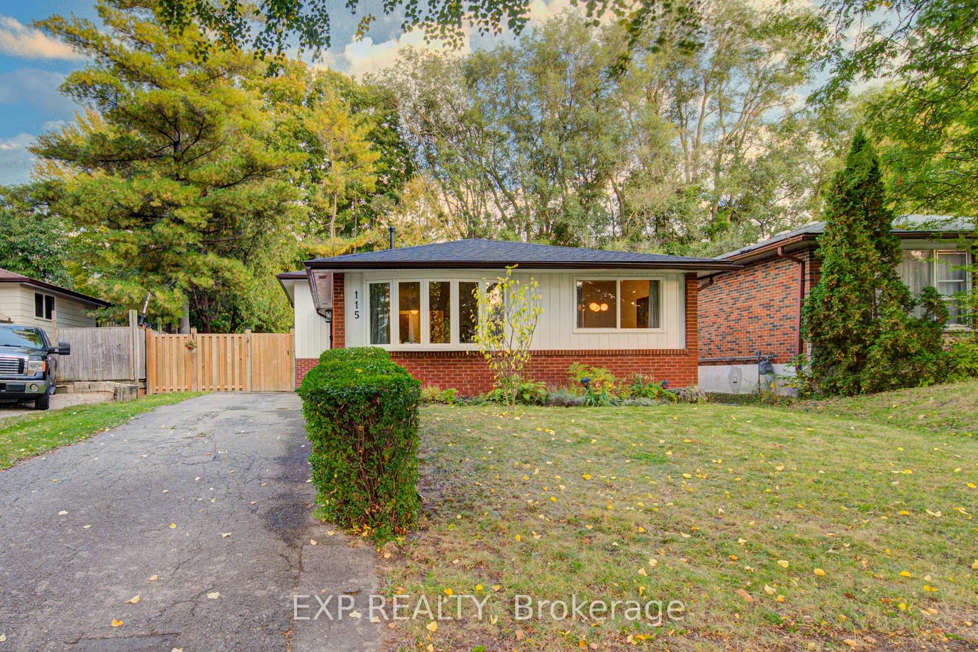 Photo 1 of 115 Chopin Drive, Kitchener, Victoria Hills — HOMEH