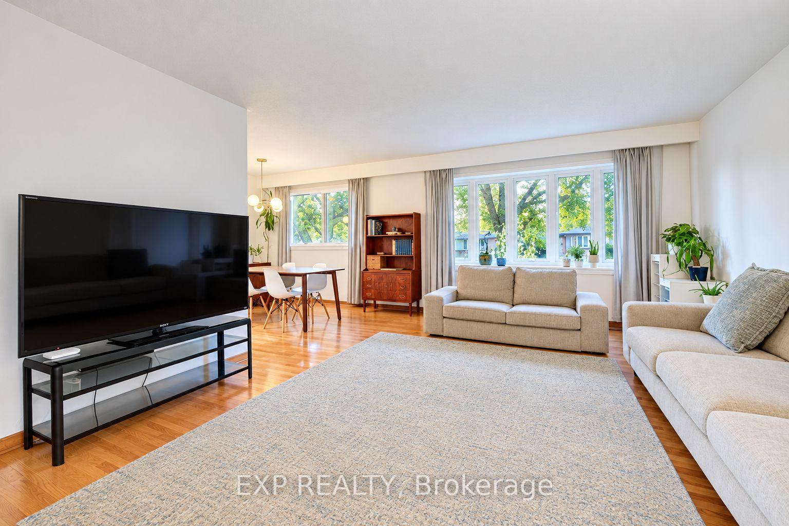 Photo 6 of 115 Chopin Drive, Kitchener, Victoria Hills — HOMEH