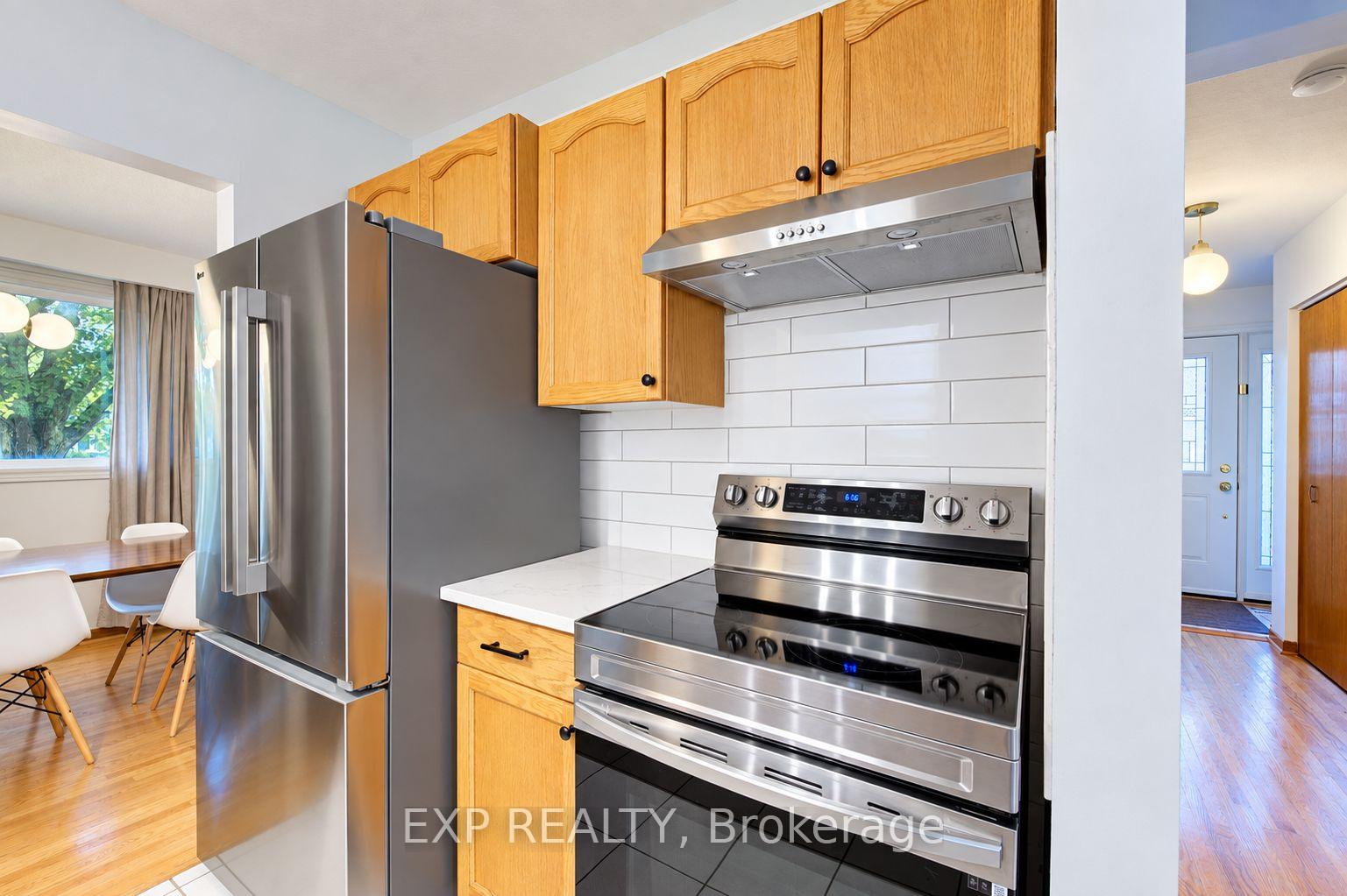 Photo 12 of 115 Chopin Drive, Kitchener, Victoria Hills — HOMEH