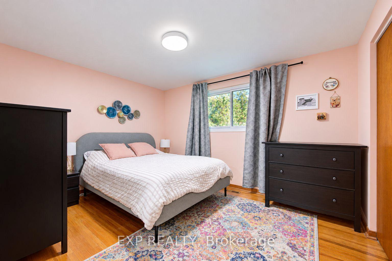 Photo 16 of 115 Chopin Drive, Kitchener, Victoria Hills — HOMEH