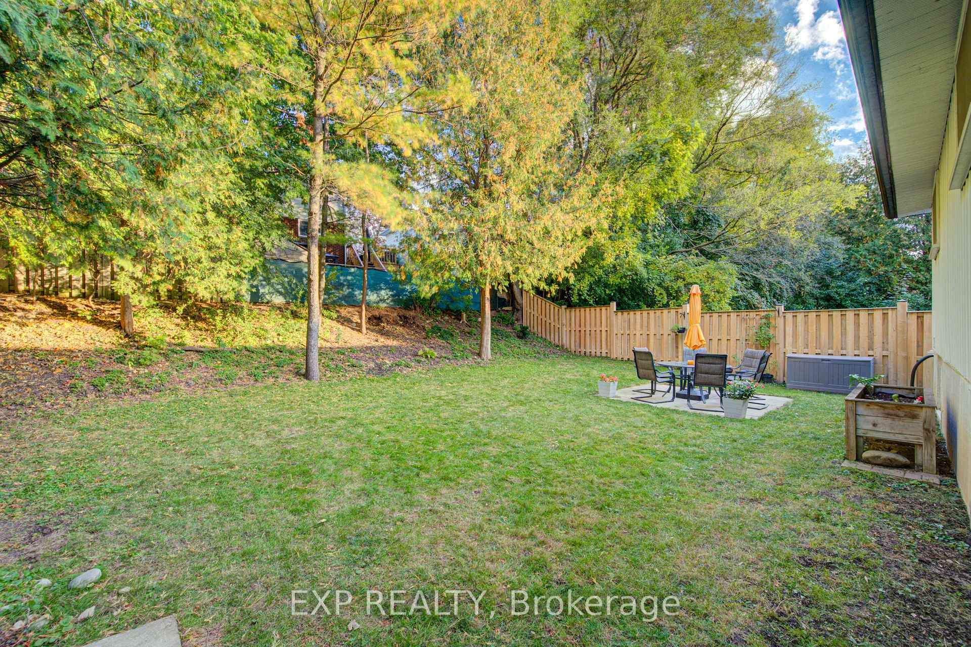 Photo 30 of 115 Chopin Drive, Kitchener, Victoria Hills — HOMEH