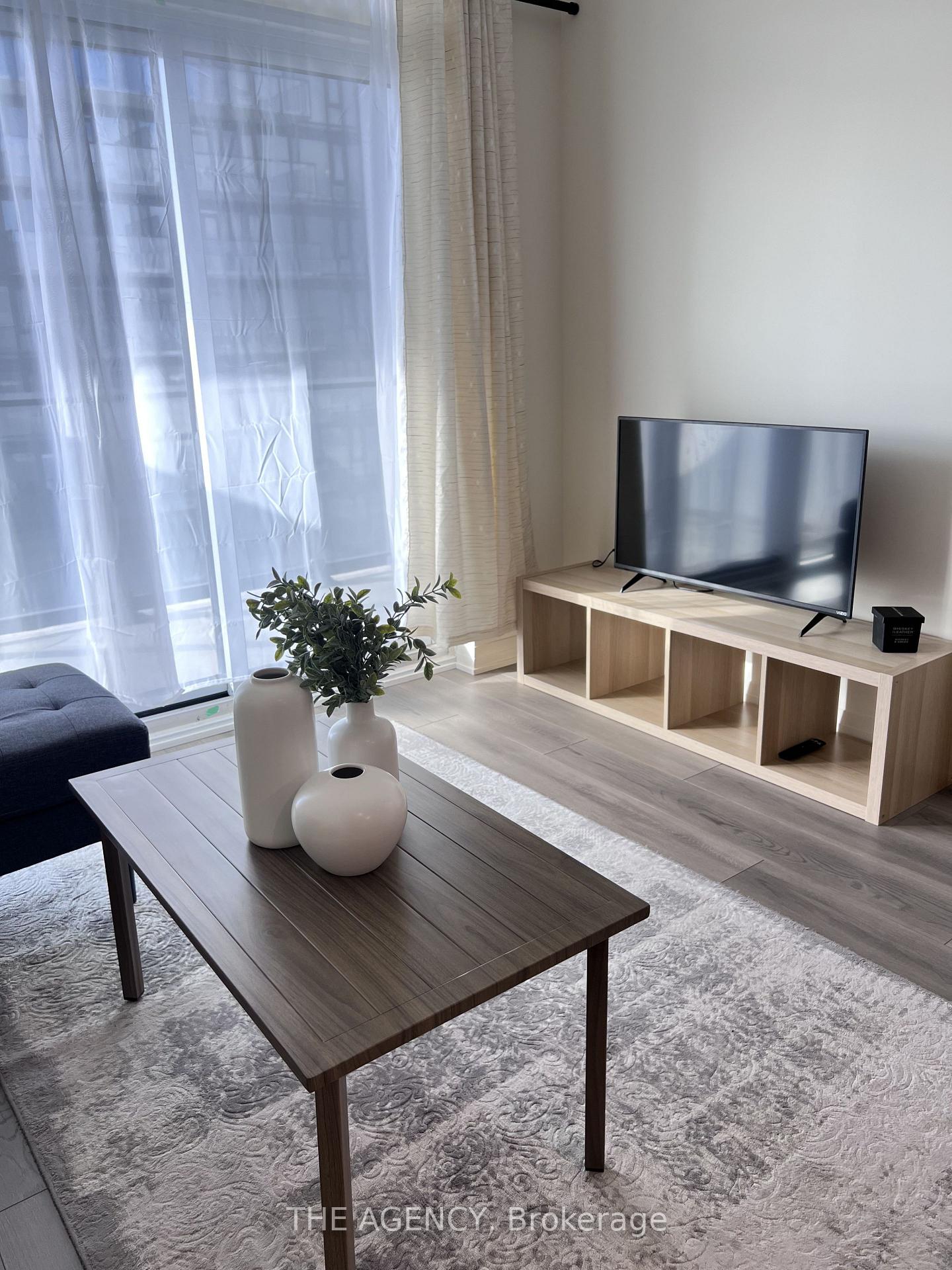 Photo 6 of Unit 1404, 8960 Jane Street E, Vaughan, Vellore Village — HOMEH