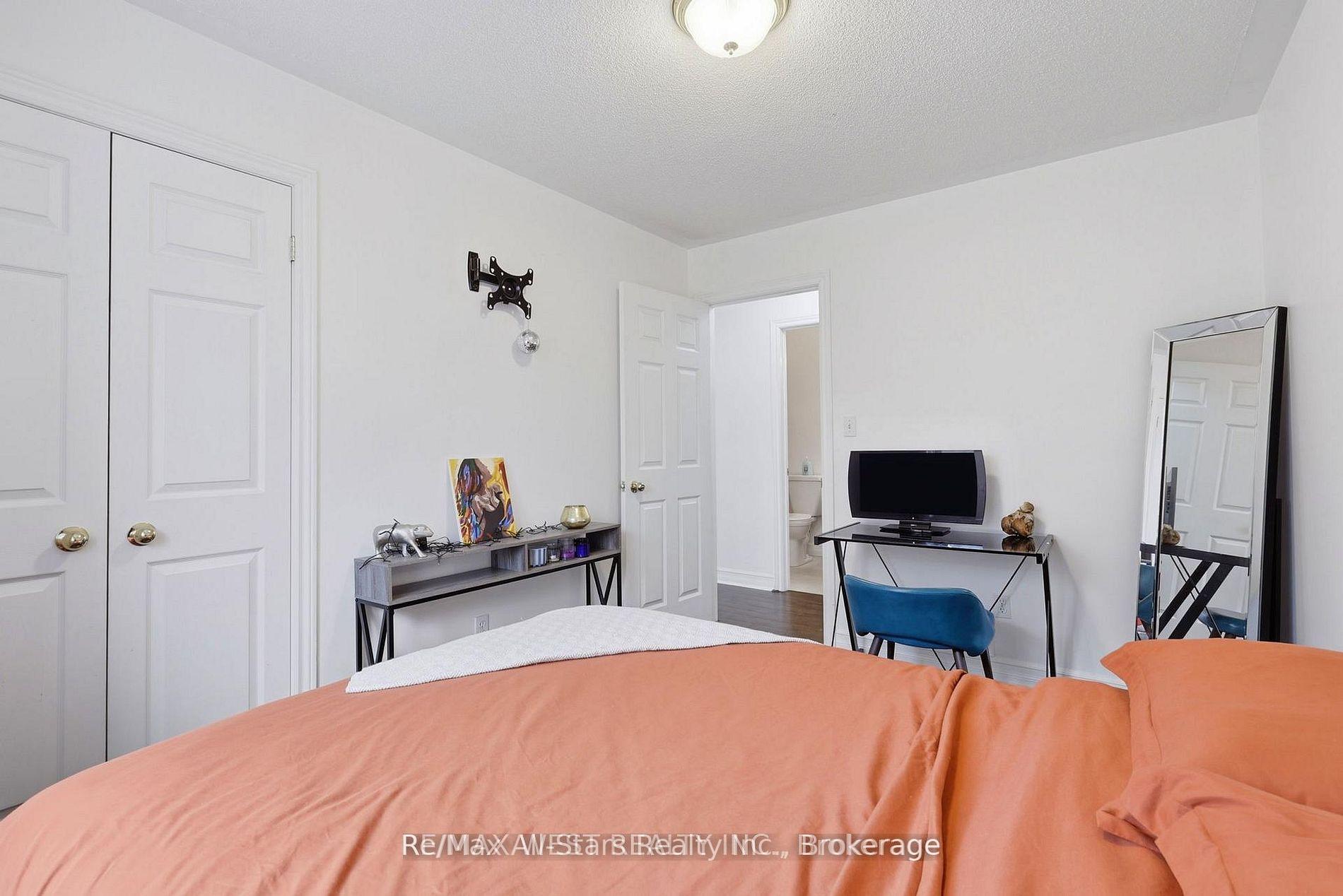 Photo 20 of 20 Eakins Crescent, Kawartha Lakes, Lindsay — HOMEH