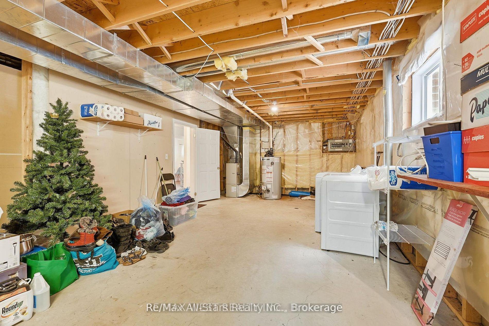 Photo 36 of 20 Eakins Crescent, Kawartha Lakes, Lindsay — HOMEH