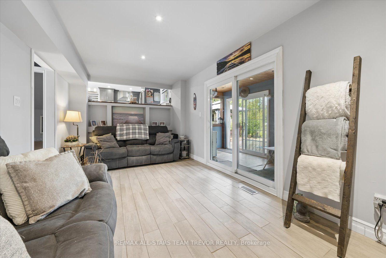Photo 13 of 35 Pete's Lane, Georgina, Pefferlaw — HOMEH