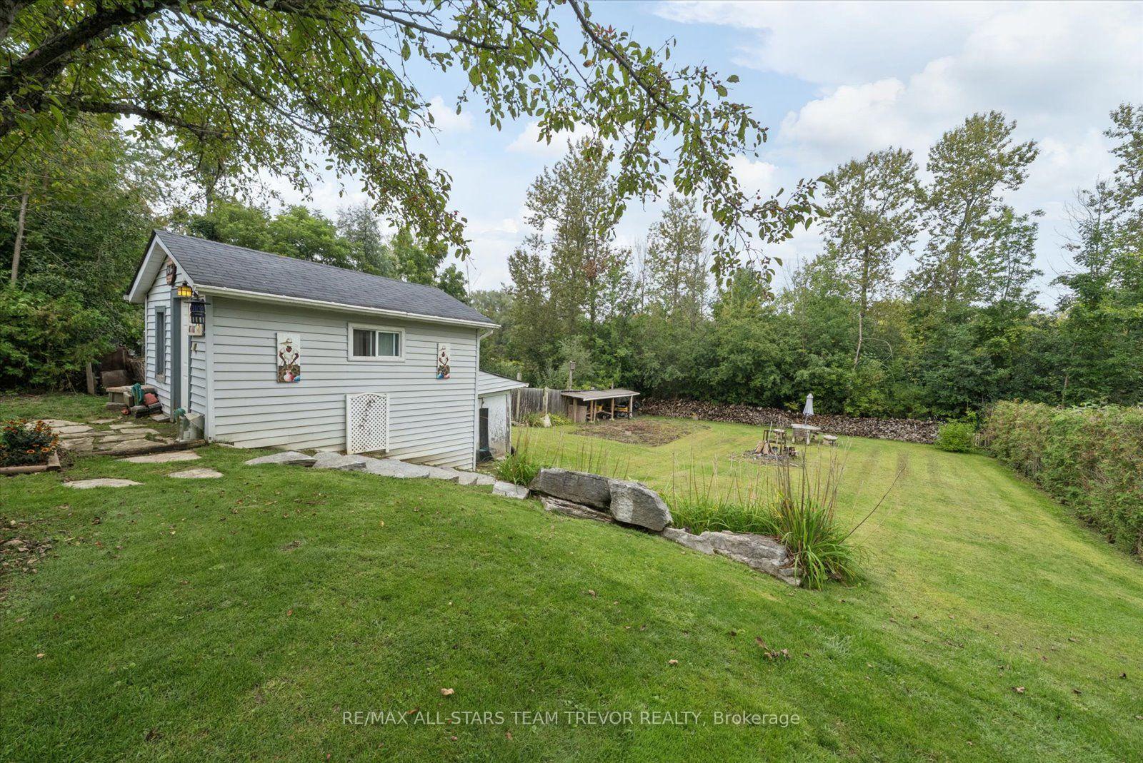 Photo 41 of 35 Pete's Lane, Georgina, Pefferlaw — HOMEH