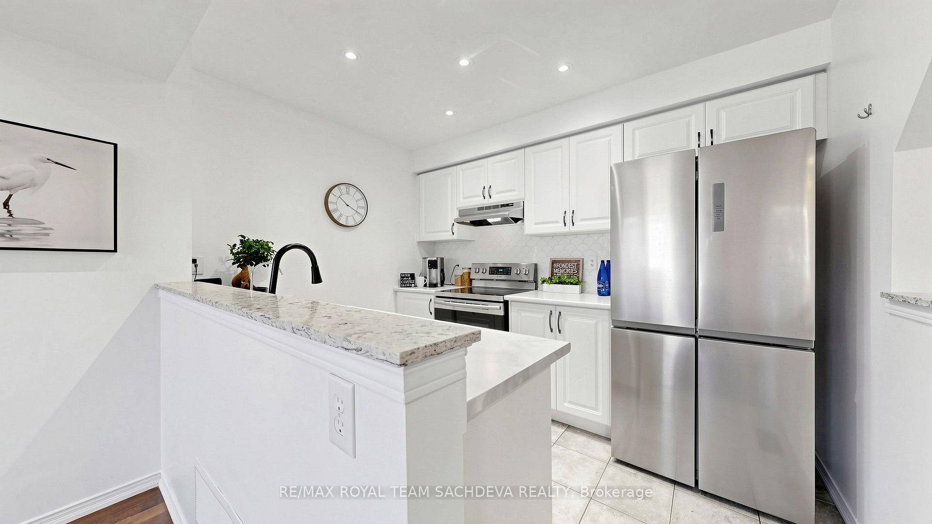 Photo 14 of 29 Silvester Street, Ajax, Central East — HOMEH