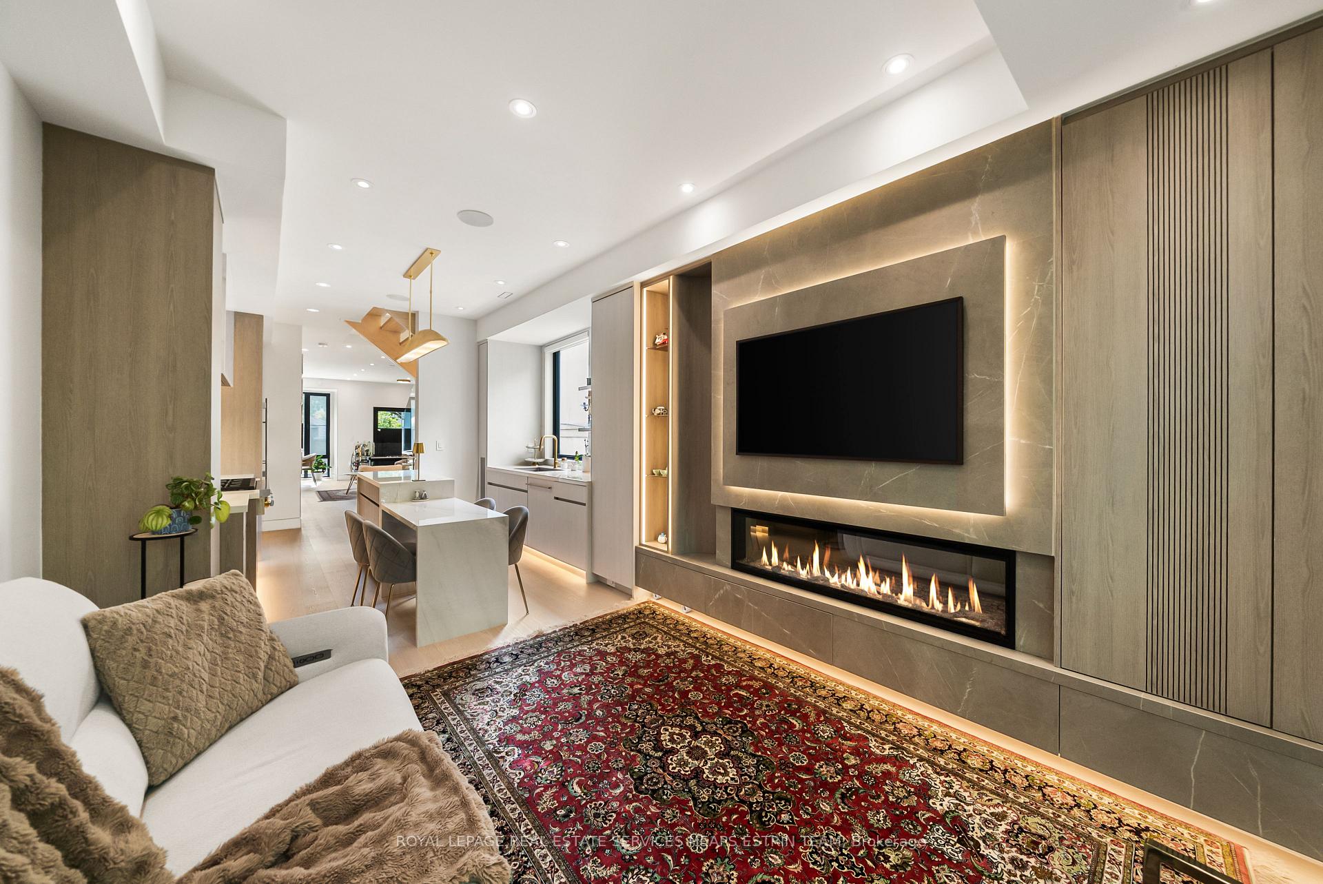 Photo 12 of 16B Kenrae Road, Toronto, Leaside — HOMEH