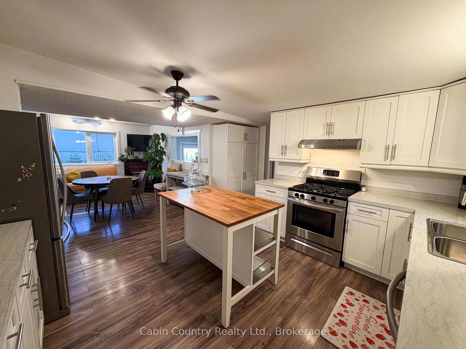Photo 19 of 352 Airport Road W, Kenora, Donkirk Heights — HOMEH