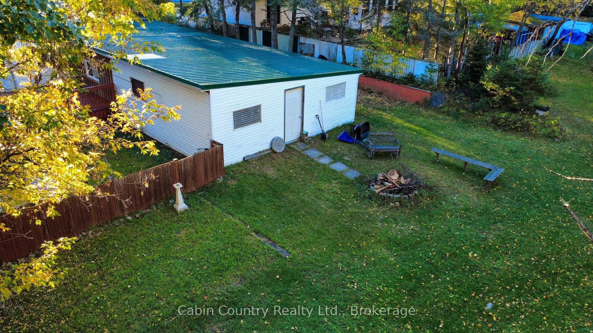 Photo 29 of 352 Airport Road W, Kenora, Donkirk Heights — HOMEH