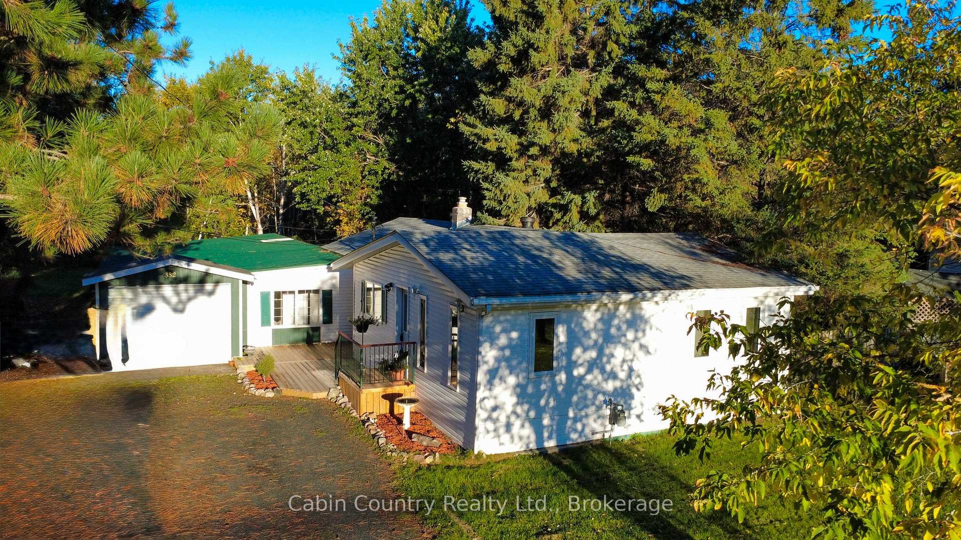 Photo 32 of 352 Airport Road W, Kenora, Donkirk Heights — HOMEH