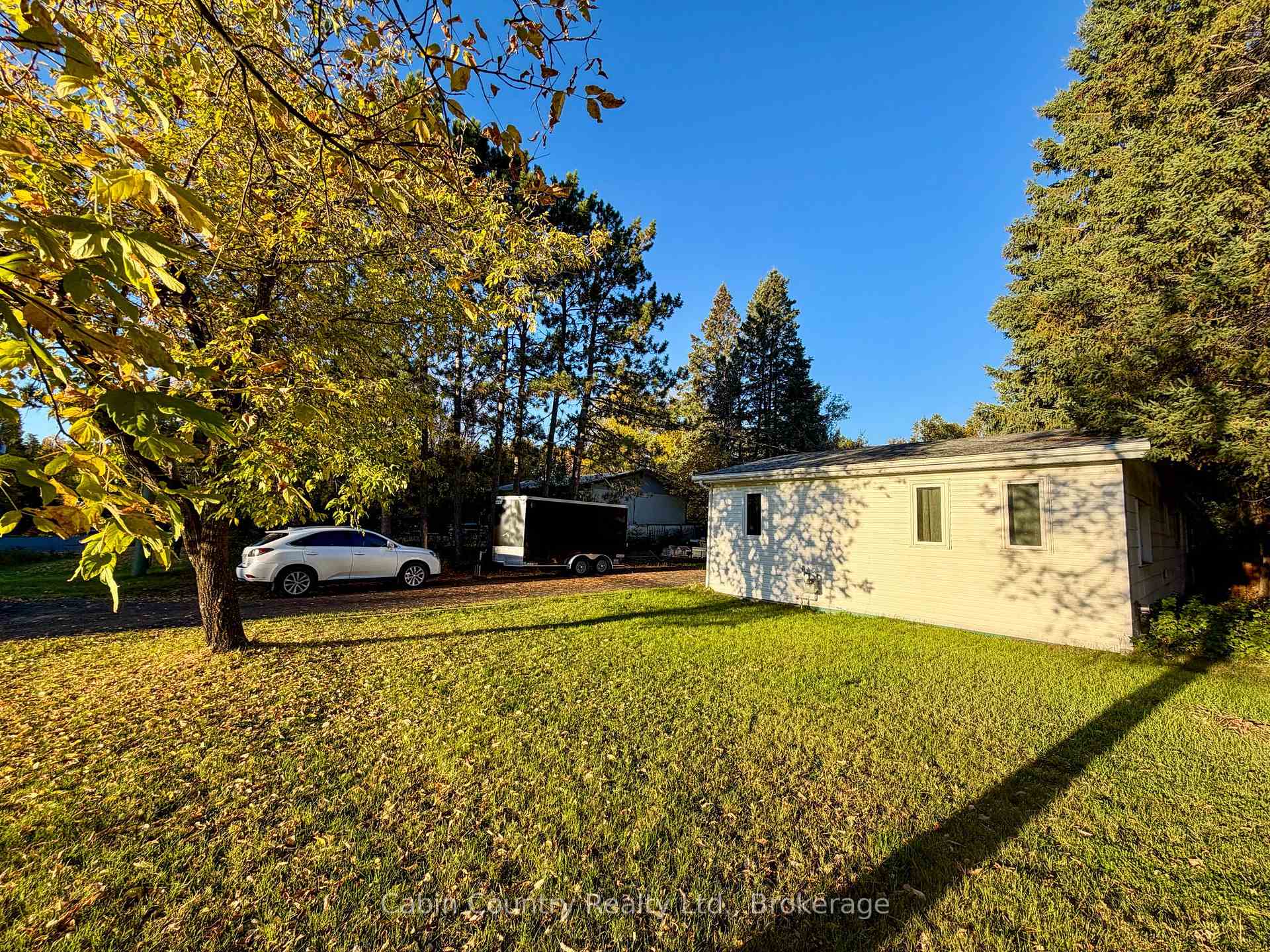 Photo 33 of 352 Airport Road W, Kenora, Donkirk Heights — HOMEH