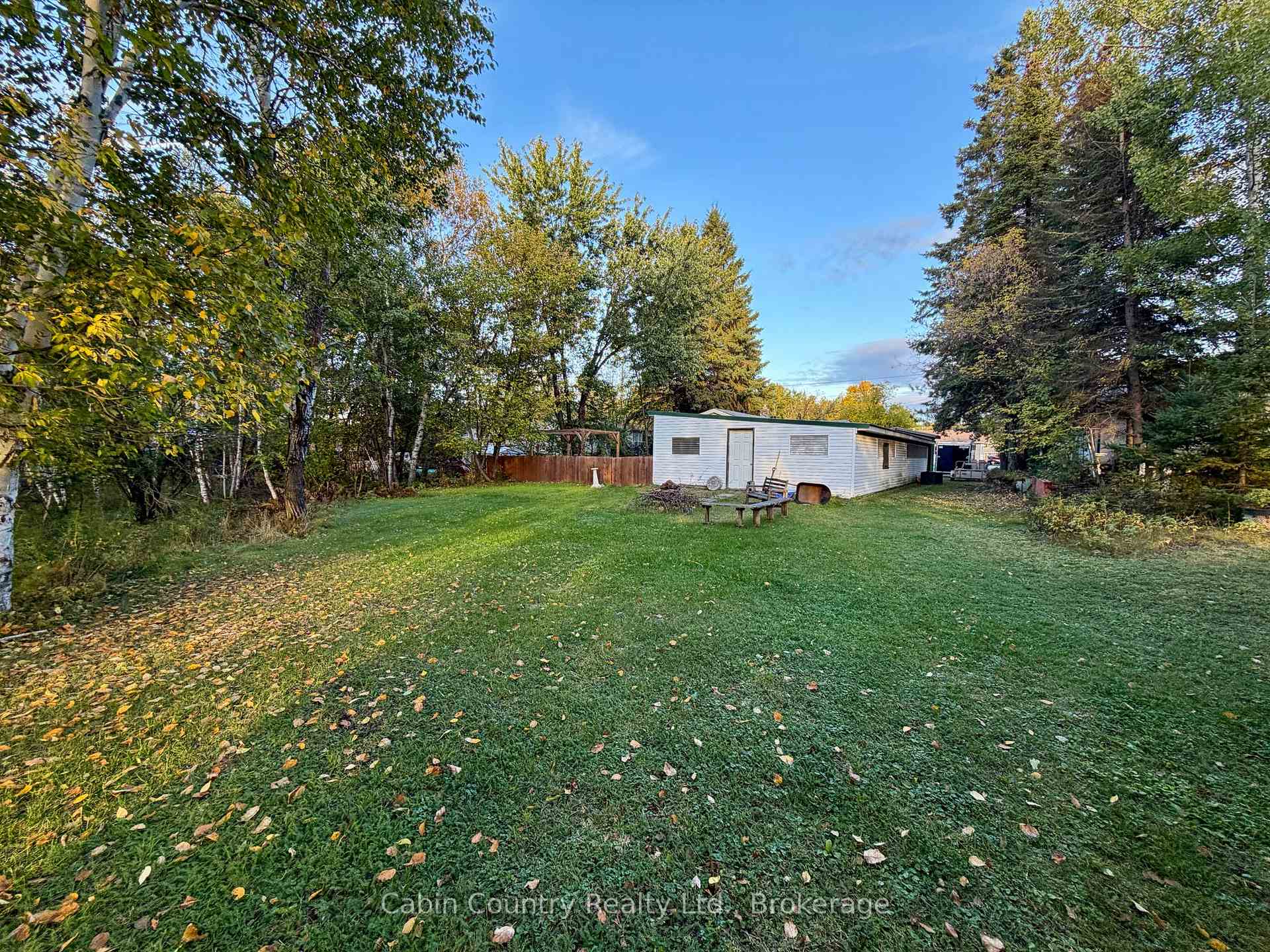 Photo 36 of 352 Airport Road W, Kenora, Donkirk Heights — HOMEH
