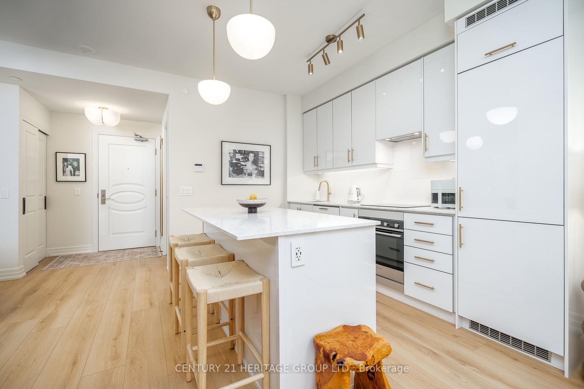 Photo 13 of Unit 1807, 9075 Jane Street, Vaughan, Concord — HOMEH