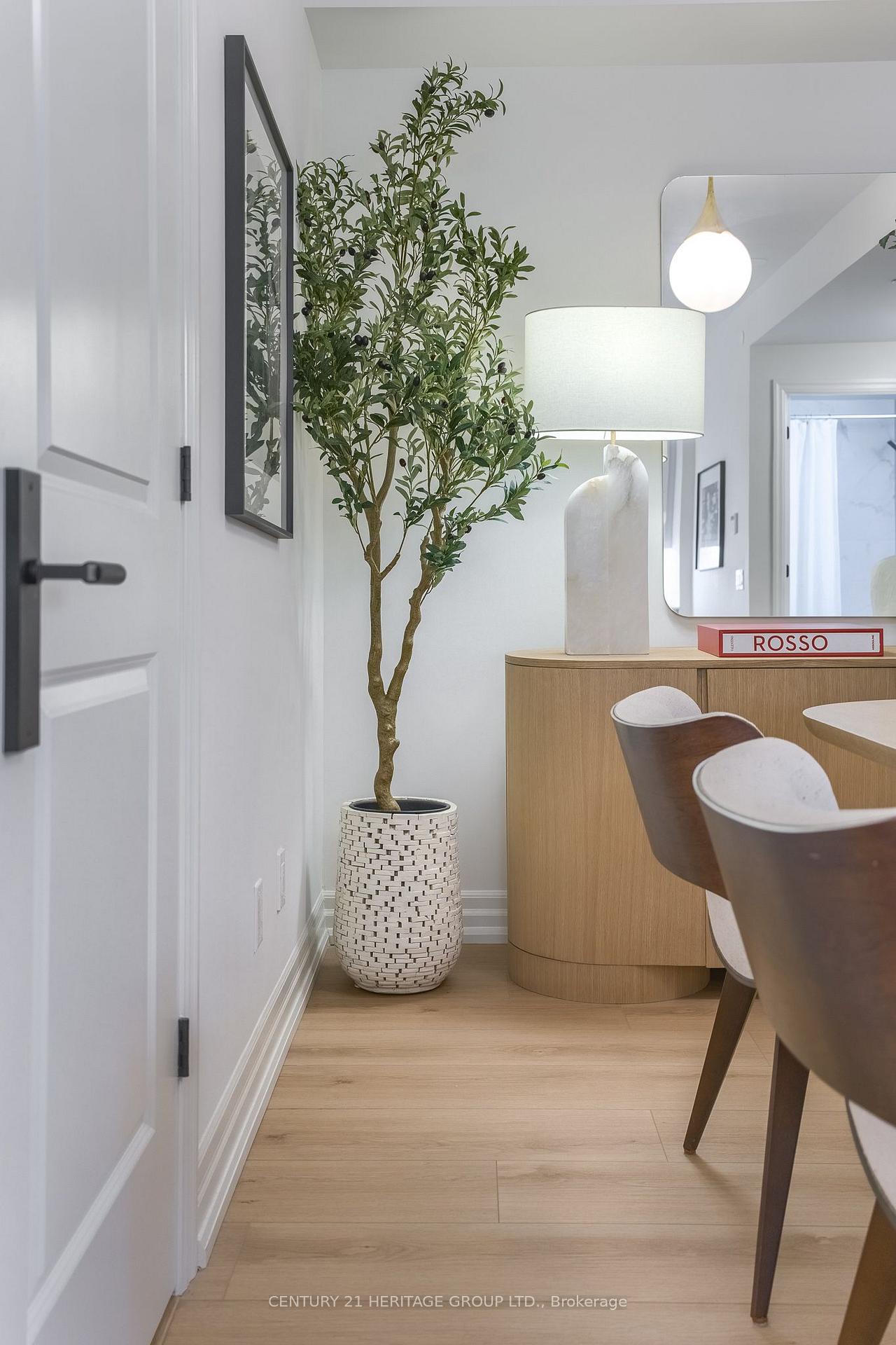 Photo 23 of Unit 1807, 9075 Jane Street, Vaughan, Concord — HOMEH