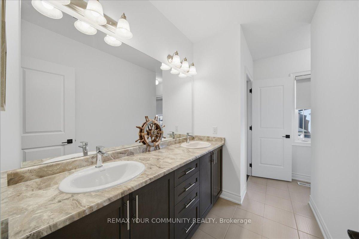Photo 30 of 116 Crane Street, Aurora, Rural Aurora — HOMEH