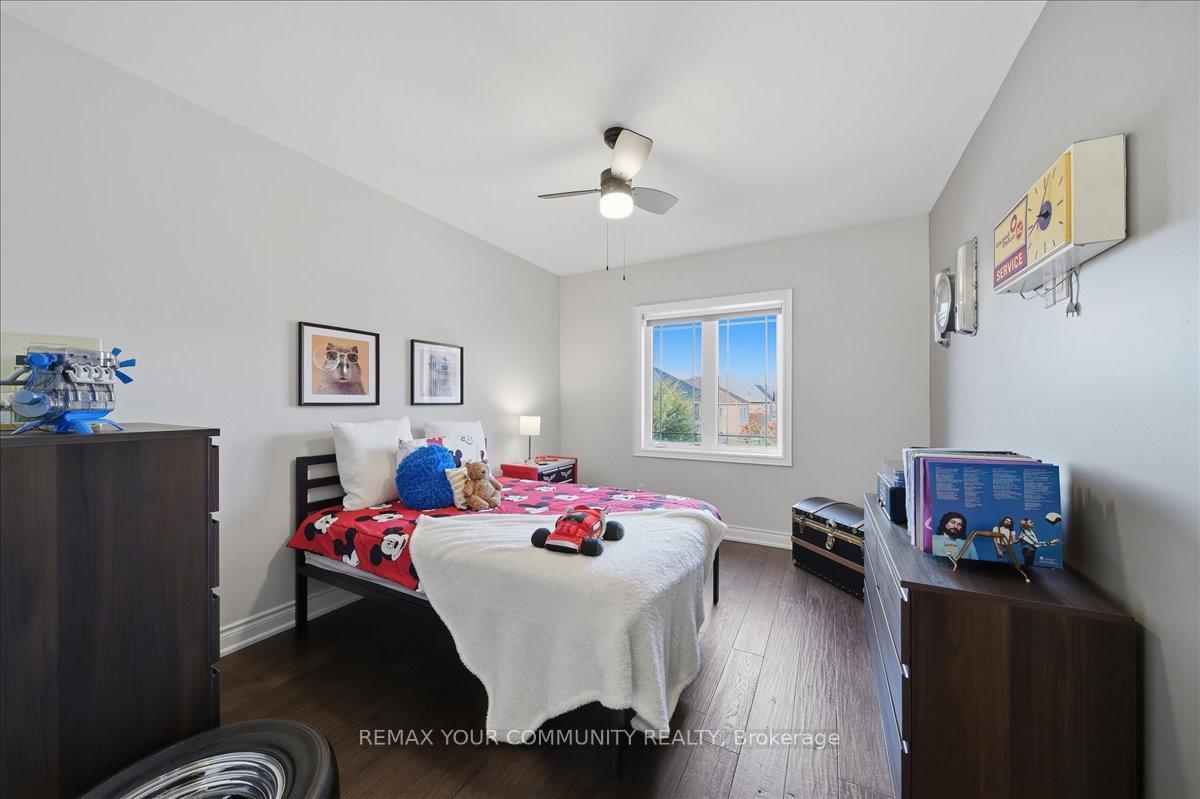 Photo 32 of 116 Crane Street, Aurora, Rural Aurora — HOMEH
