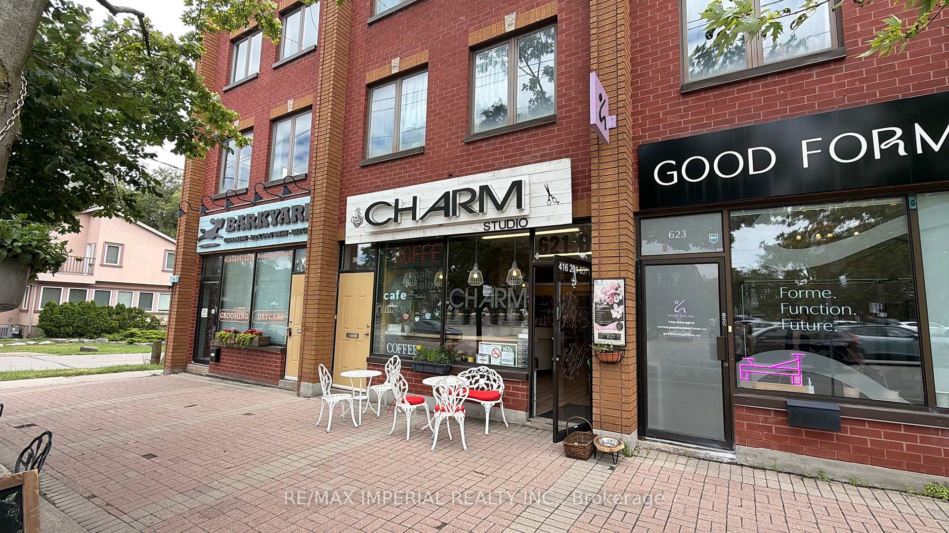 Photo 2 of 621B&C The Queensway, Etobicoke, Stonegate-Queensway — HOMEH