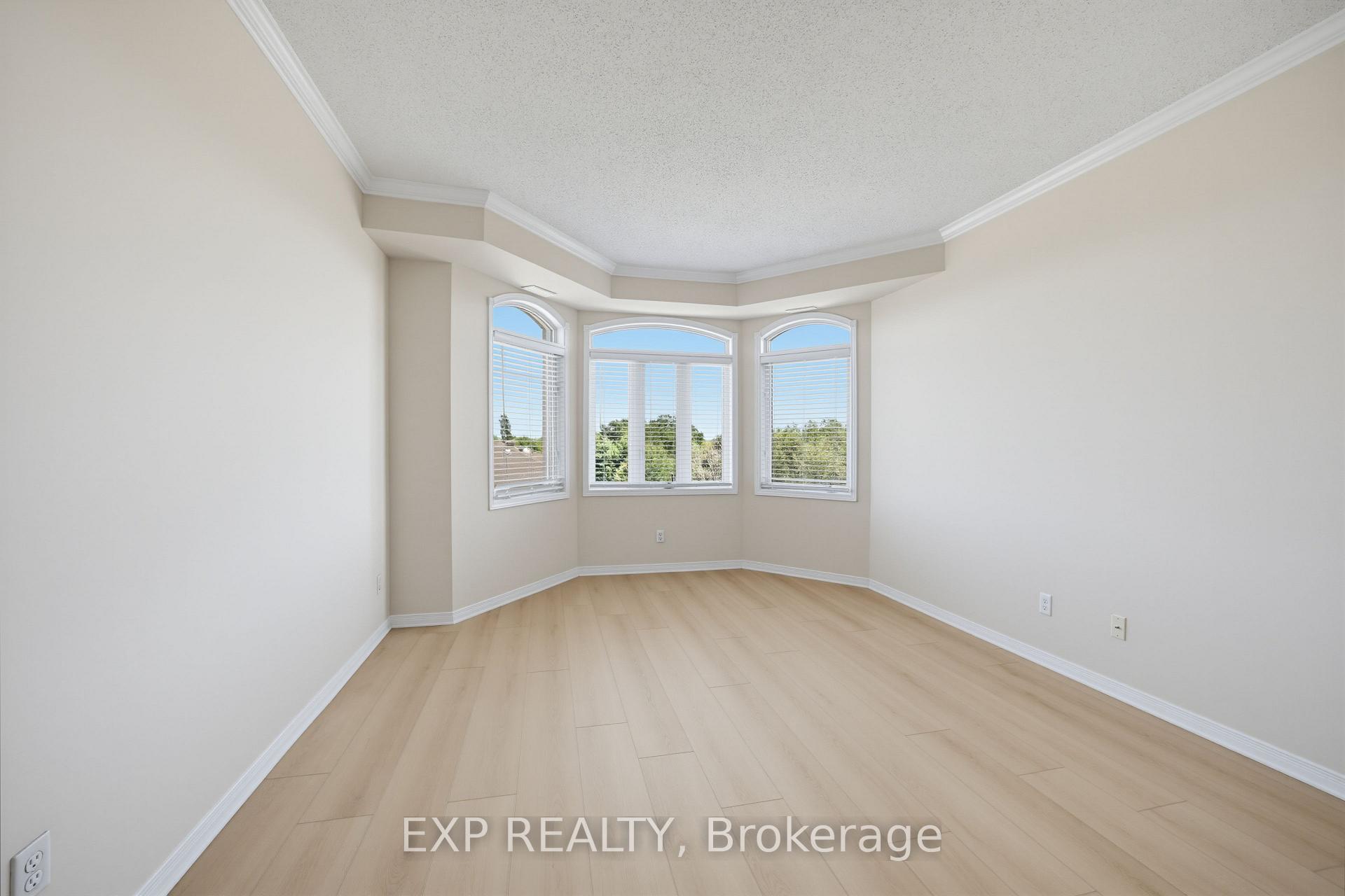 Photo 7 of Unit 7, 190 Rustic Hills Crescent, Ottawa, Springridge/East Village — HOMEH