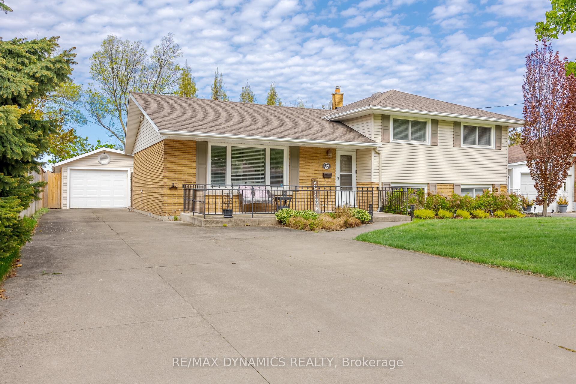 Photo 2 of 87 Rochelle Drive, St. Catharines, Bunting/Linwell — HOMEH