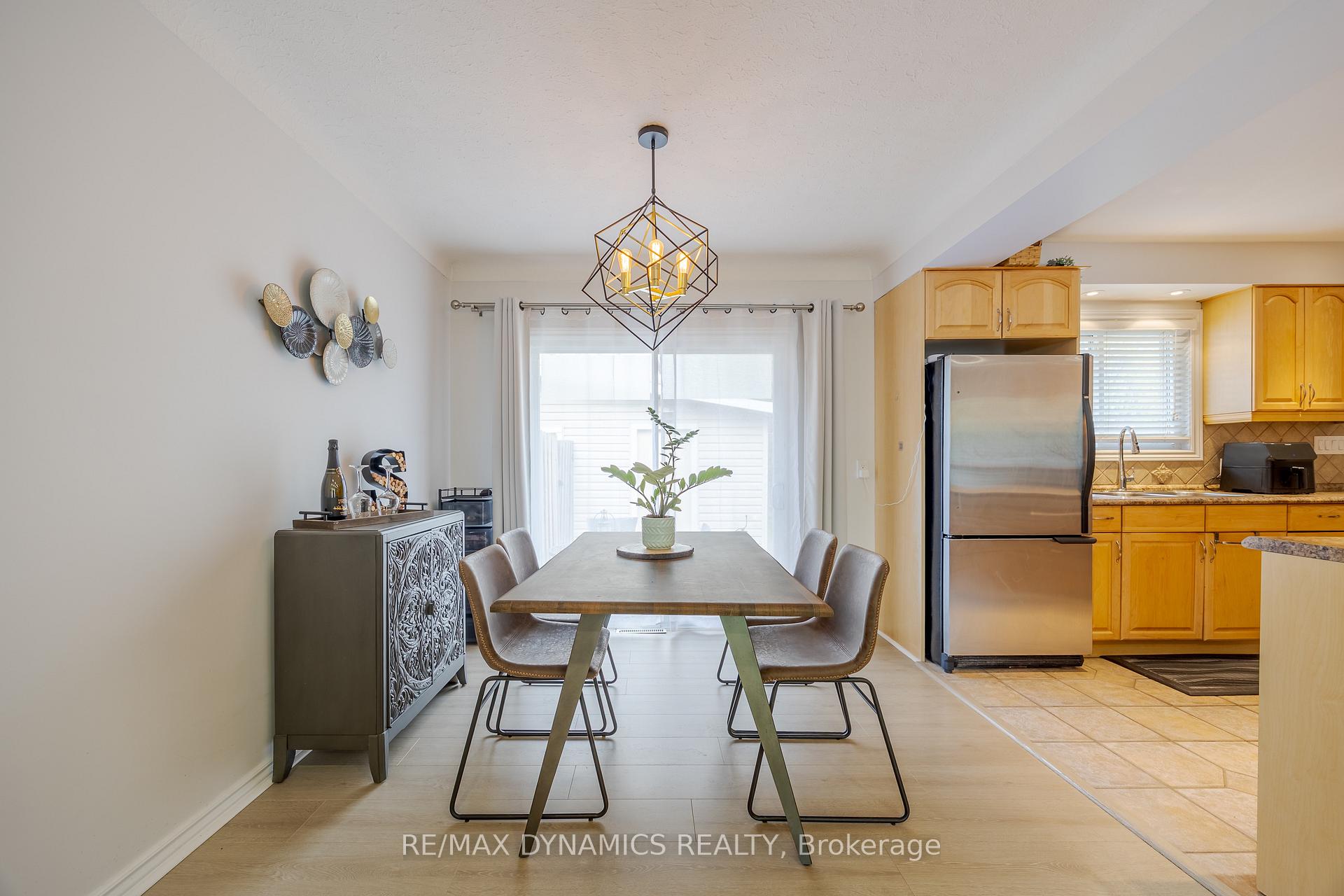 Photo 9 of 87 Rochelle Drive, St. Catharines, Bunting/Linwell — HOMEH