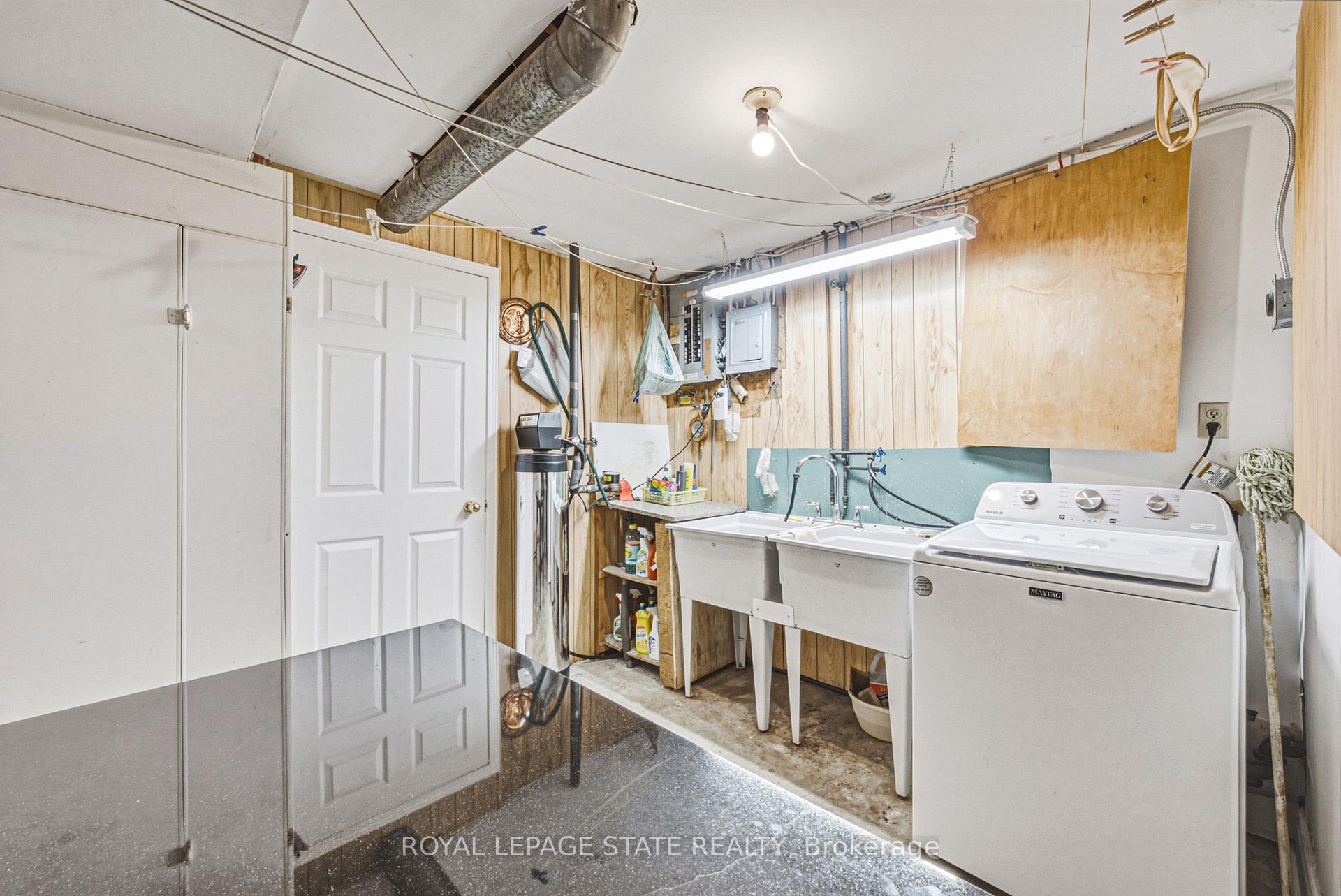 Photo 36 of 90 Fairington Crescent, Hamilton, Kentley — HOMEH