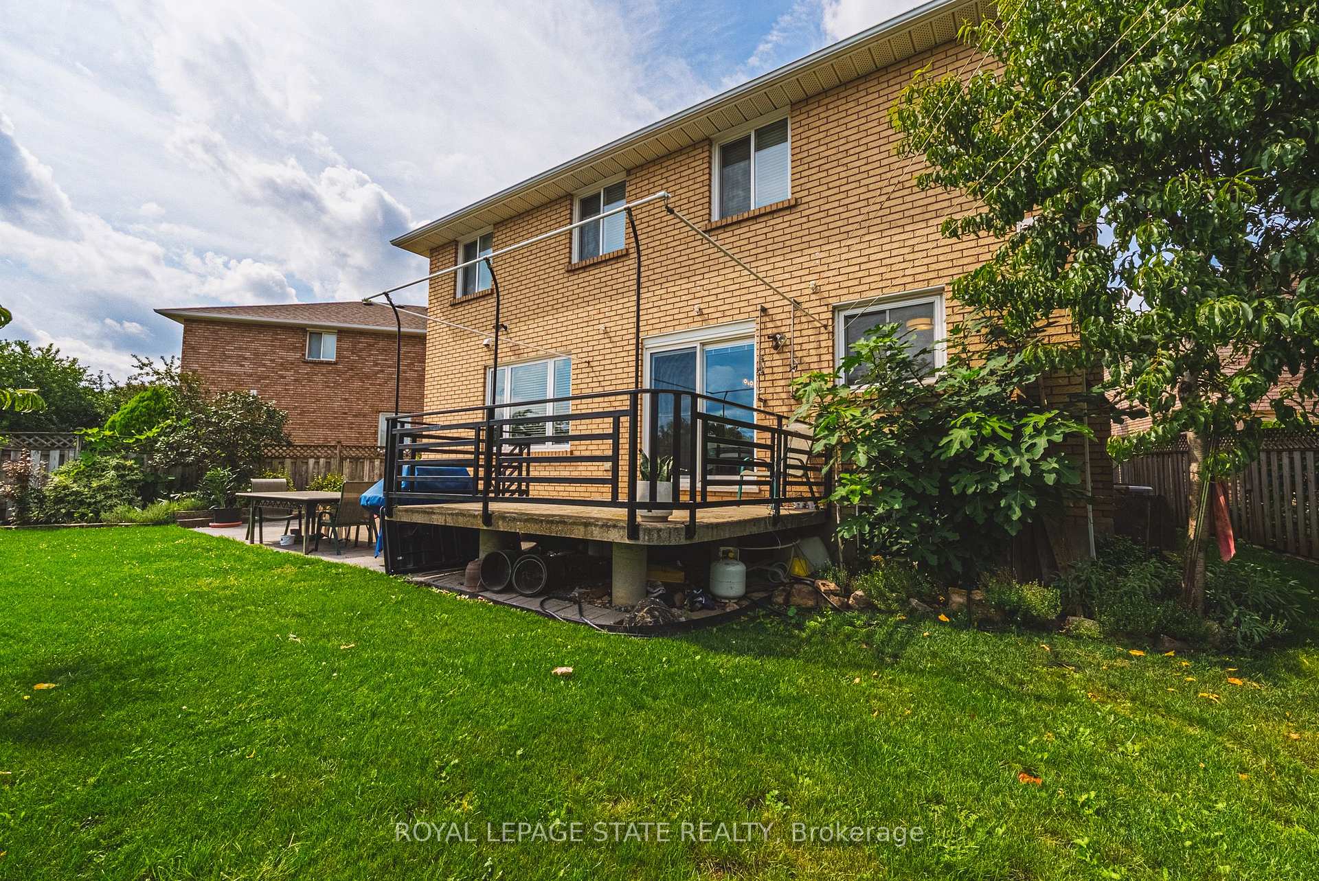 Photo 42 of 90 Fairington Crescent, Hamilton, Kentley — HOMEH
