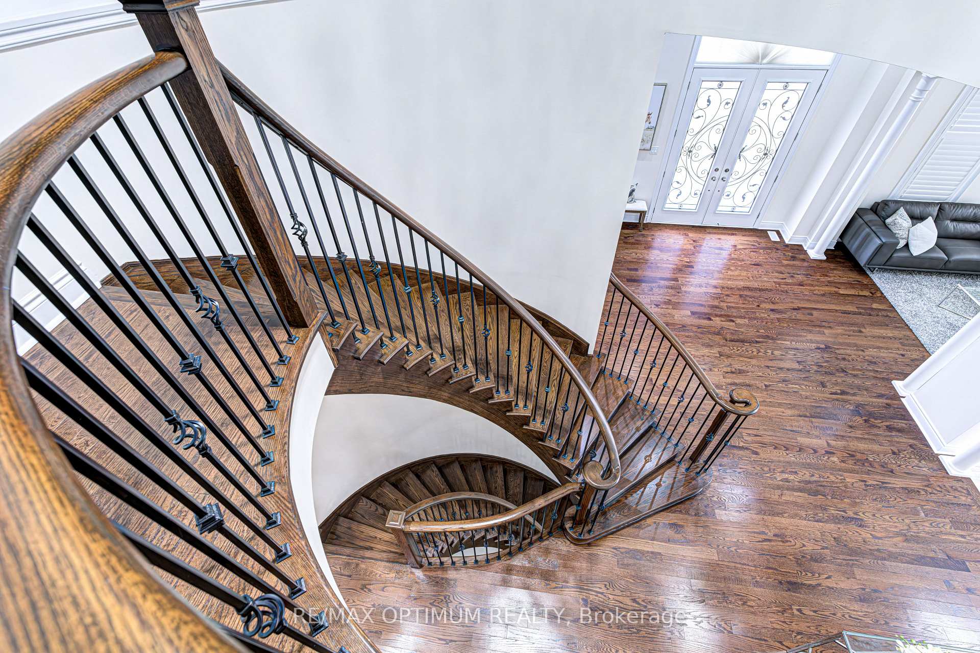 Photo 22 of 80 Royal West Drive, Brampton, Credit Valley — HOMEH