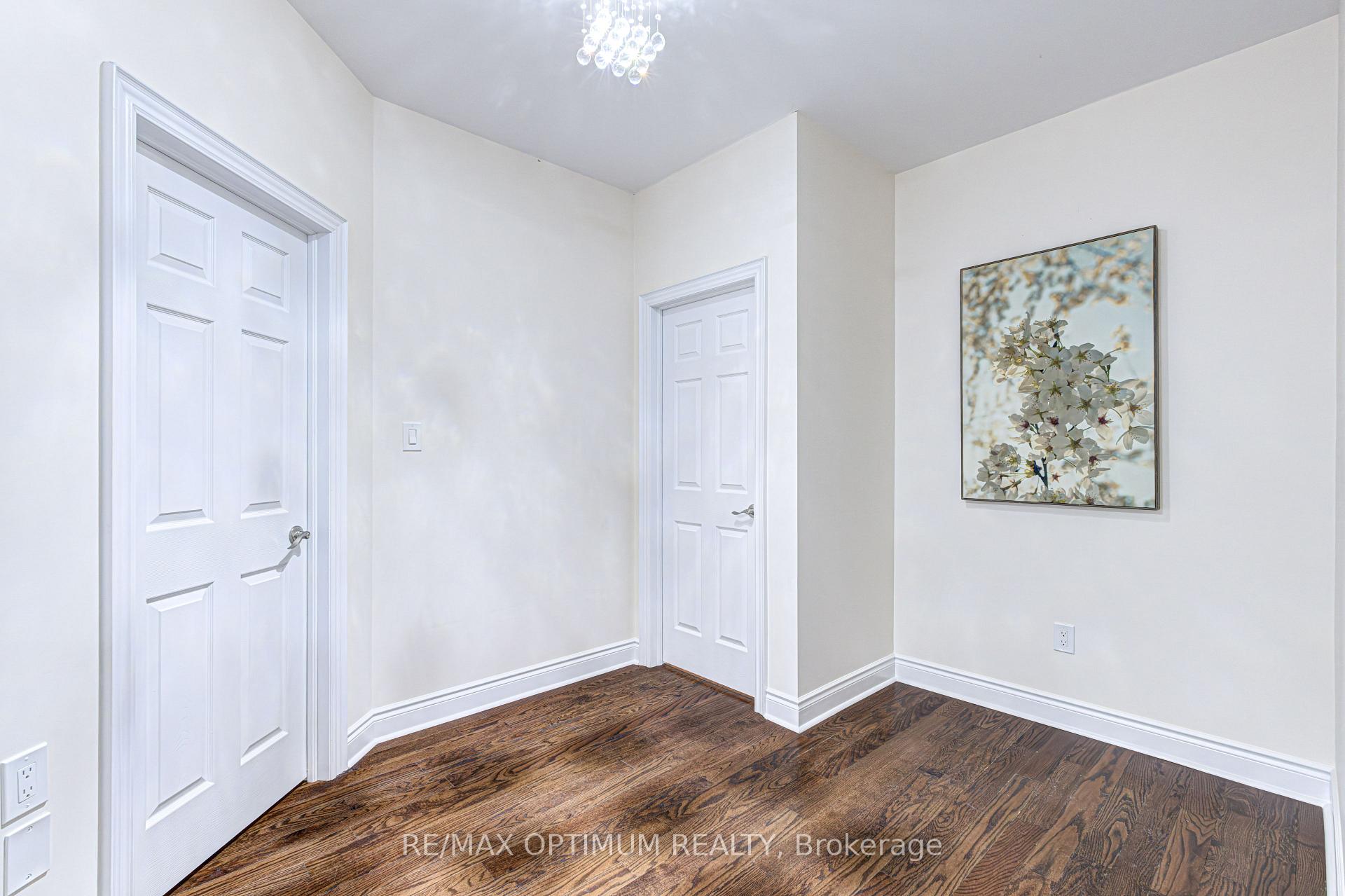 Photo 31 of 80 Royal West Drive, Brampton, Credit Valley — HOMEH