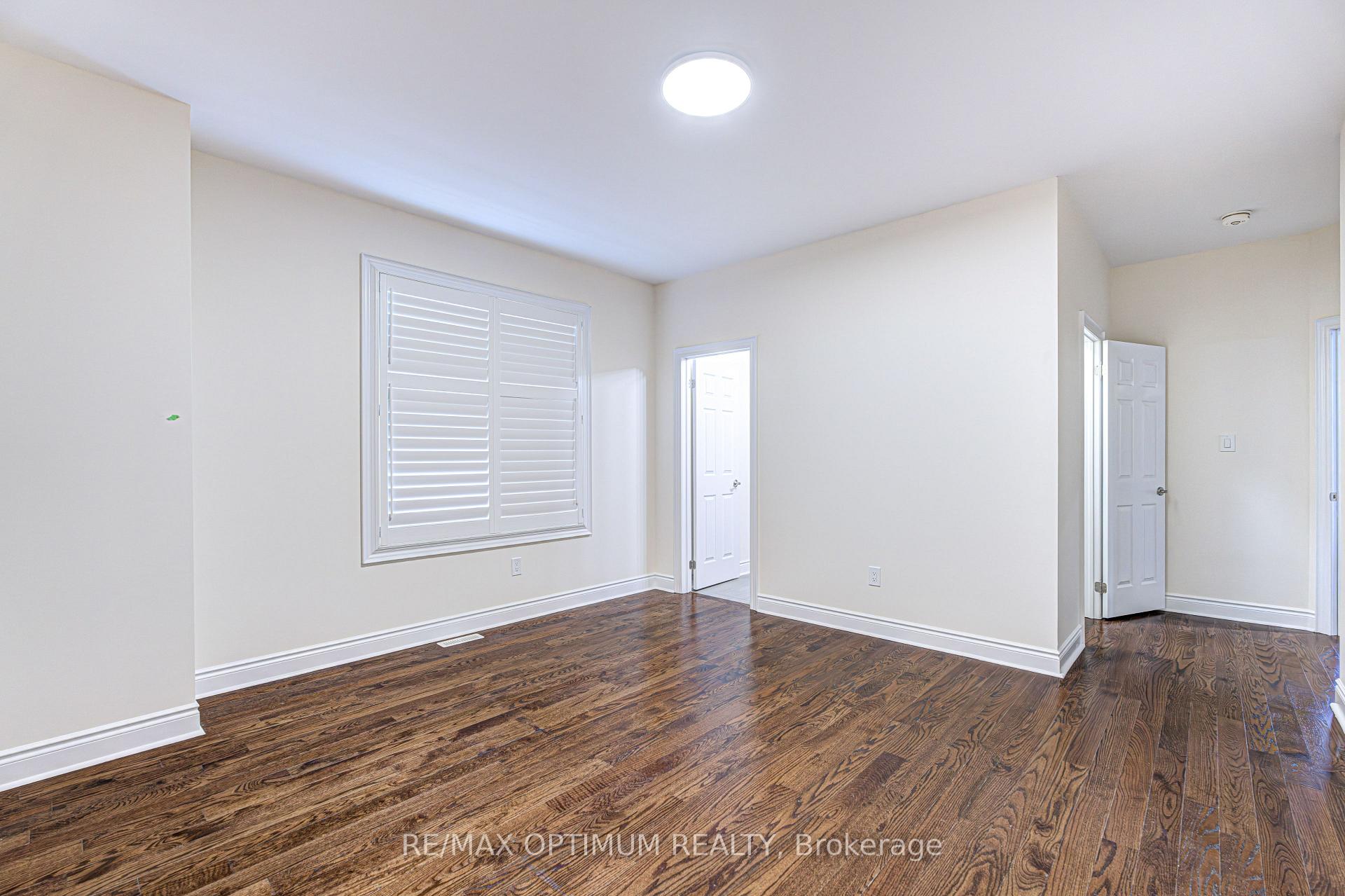 Photo 38 of 80 Royal West Drive, Brampton, Credit Valley — HOMEH