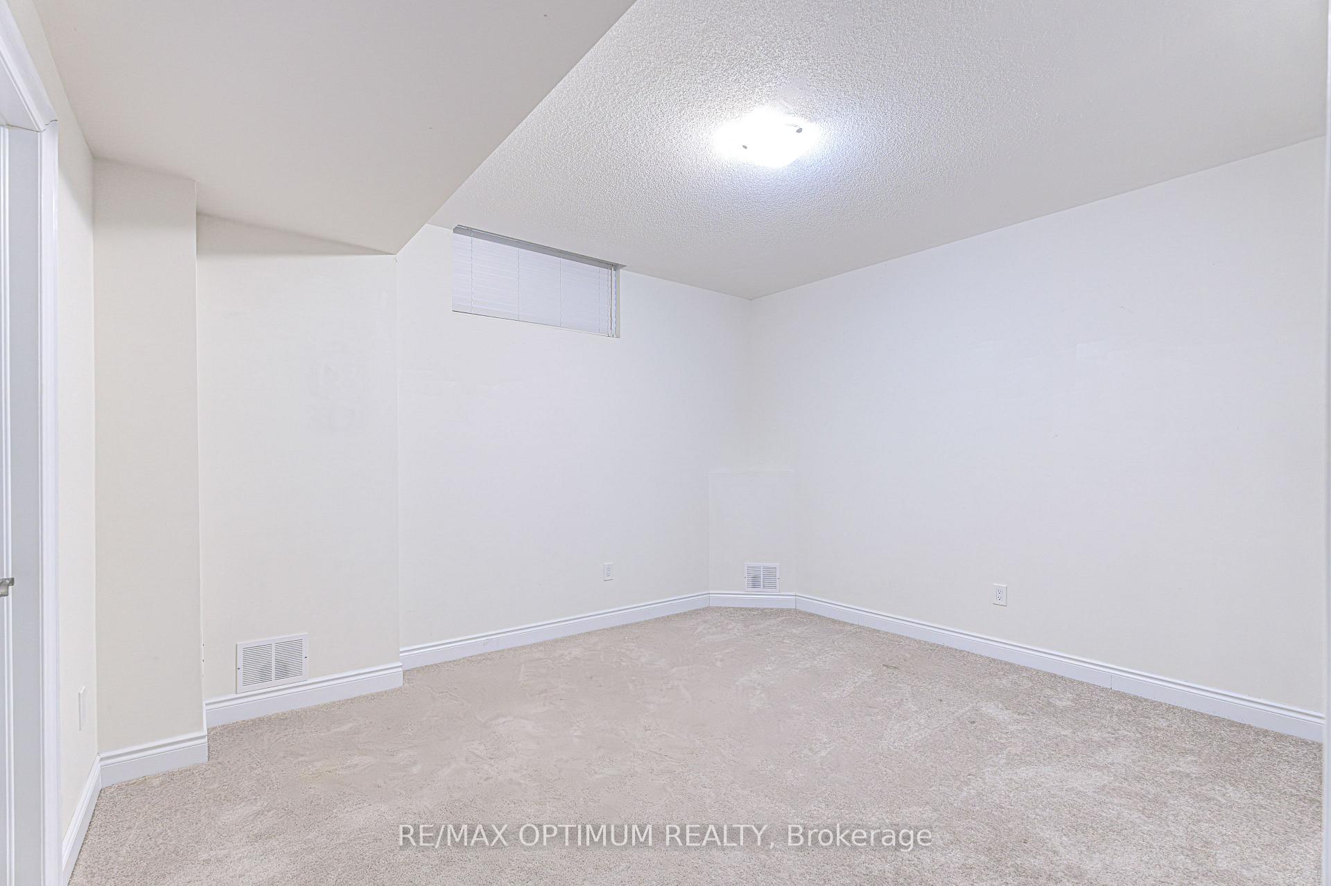 Photo 44 of 80 Royal West Drive, Brampton, Credit Valley — HOMEH