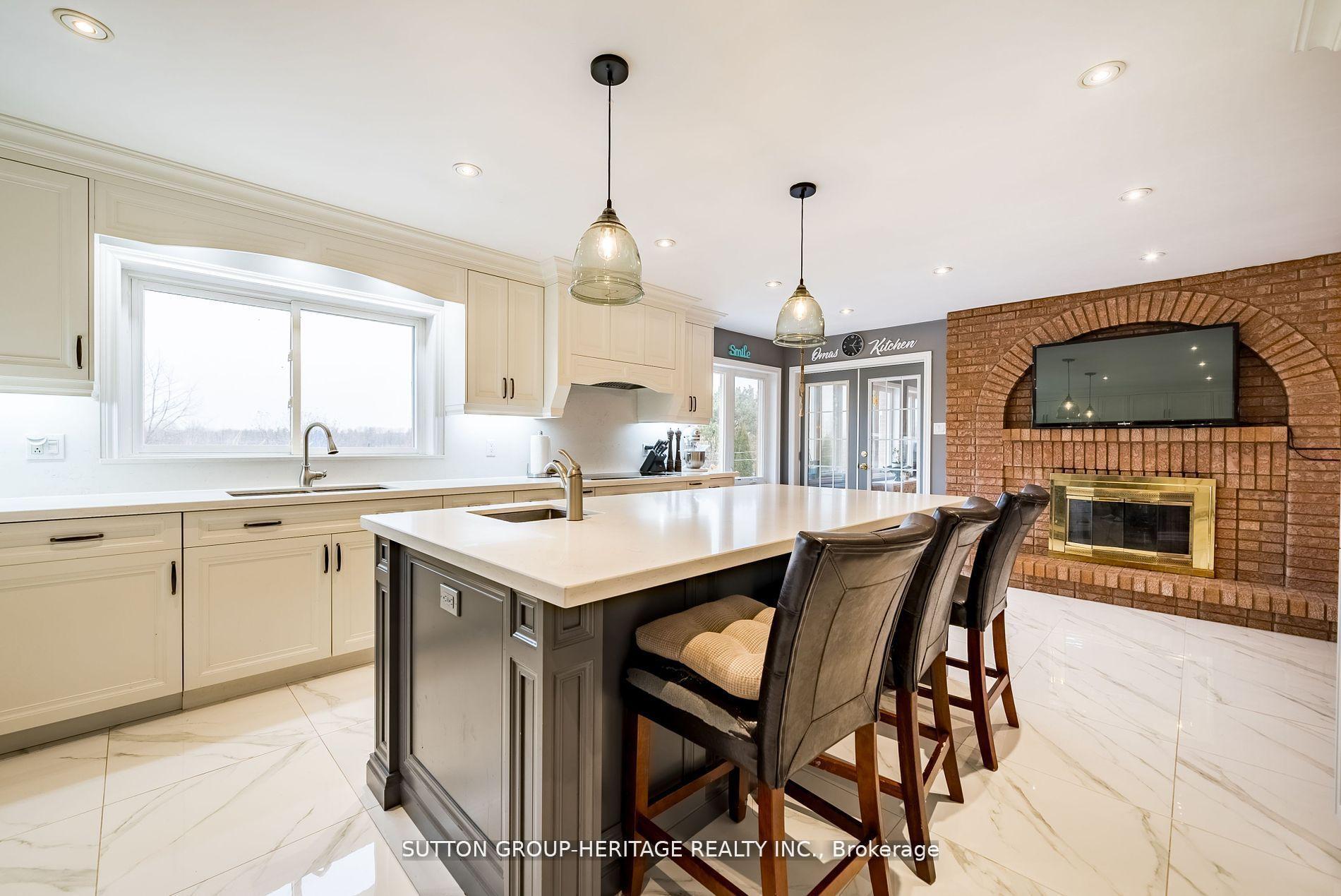 Photo 7 of 3944 19th Avenue, Markham, Rural Markham — HOMEH