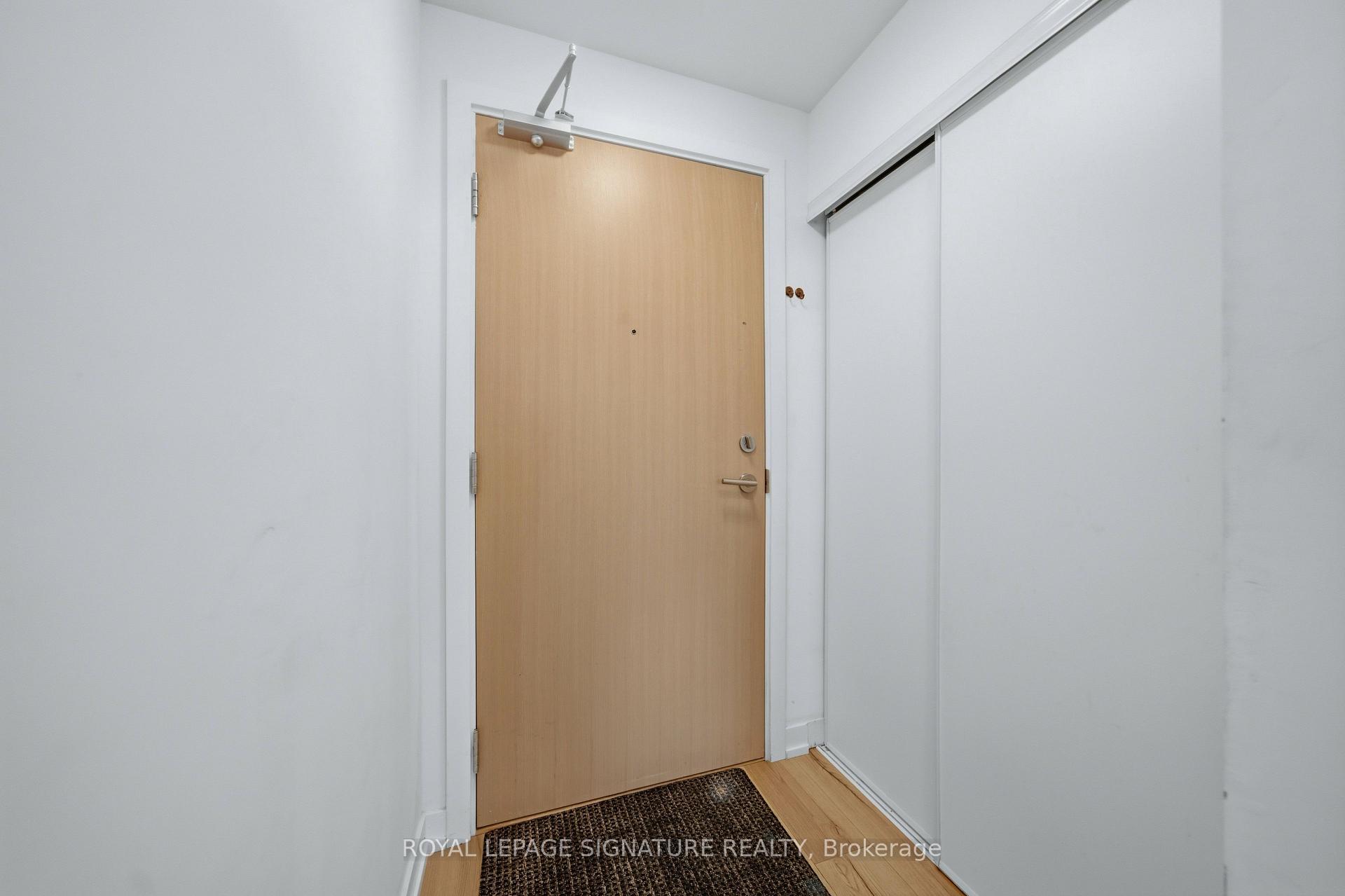 Photo 3 of Unit 406, 1195 The Queensway, Etobicoke, Islington-City Centre West — HOMEH