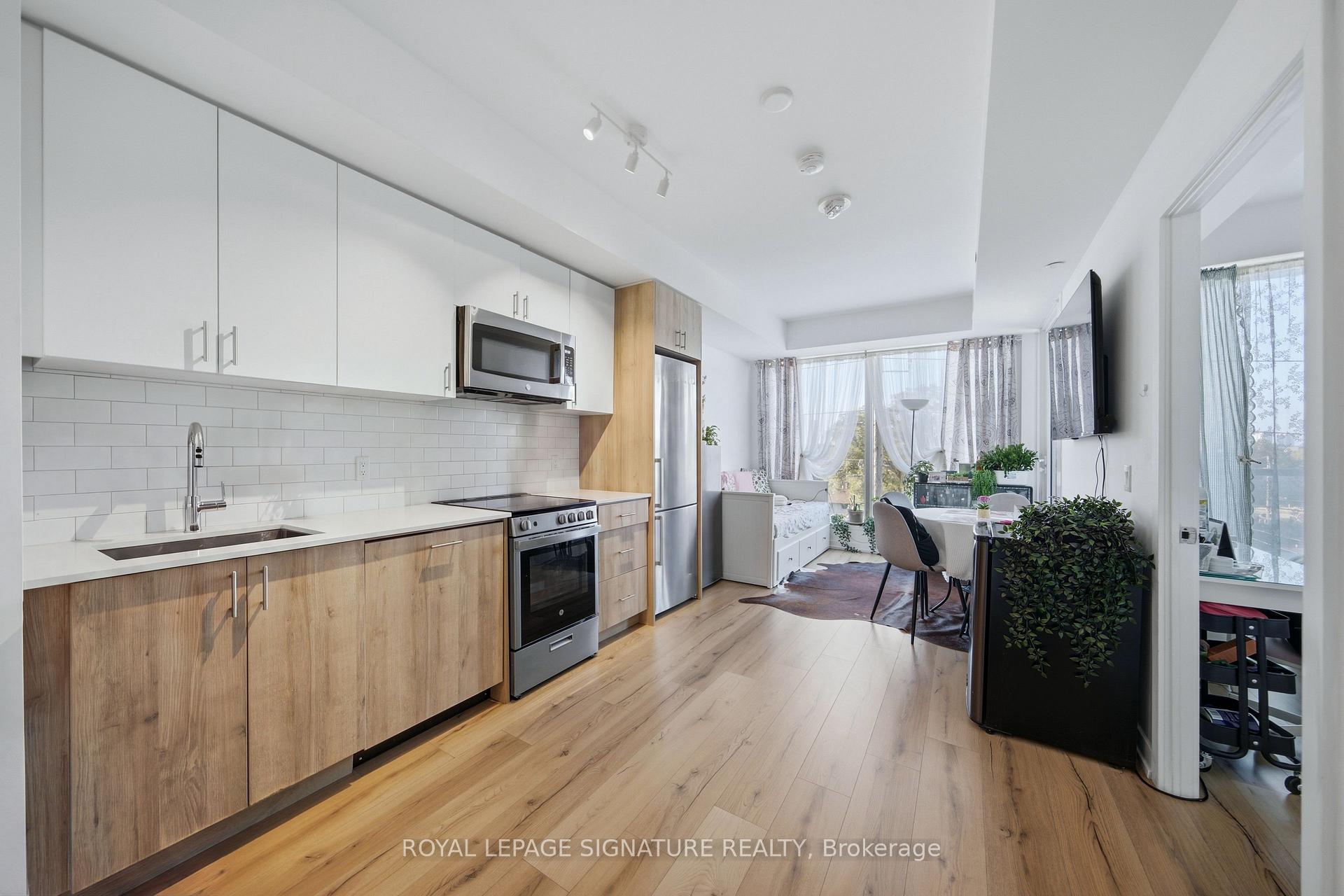 Photo 6 of Unit 406, 1195 The Queensway, Etobicoke, Islington-City Centre West — HOMEH