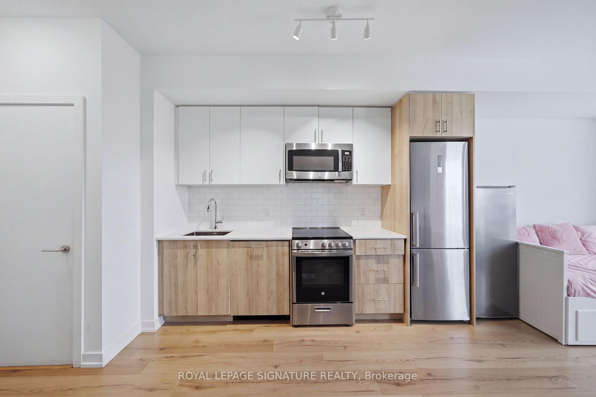 Photo 7 of Unit 406, 1195 The Queensway, Etobicoke, Islington-City Centre West — HOMEH