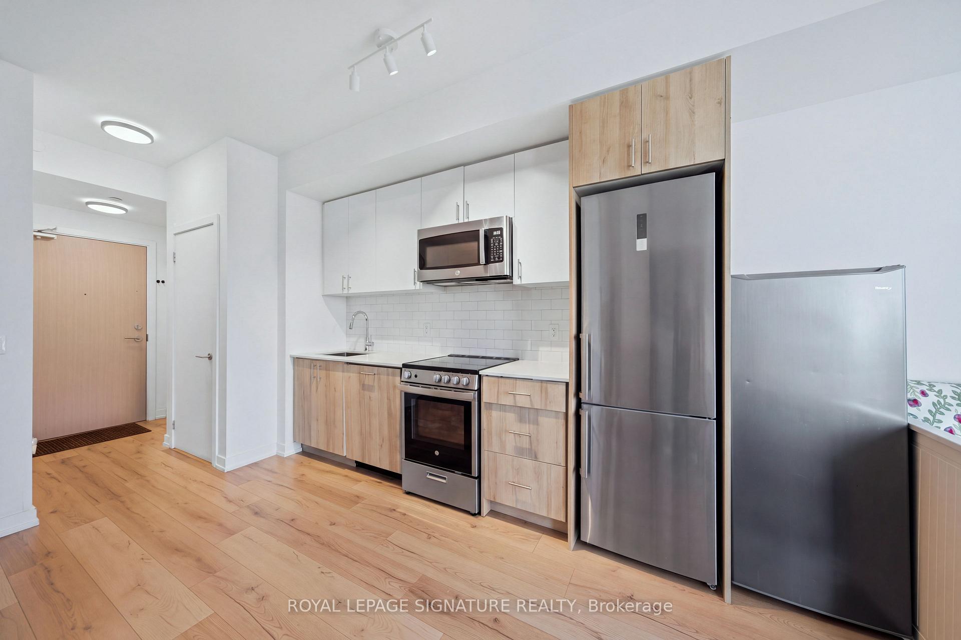 Photo 8 of Unit 406, 1195 The Queensway, Etobicoke, Islington-City Centre West — HOMEH